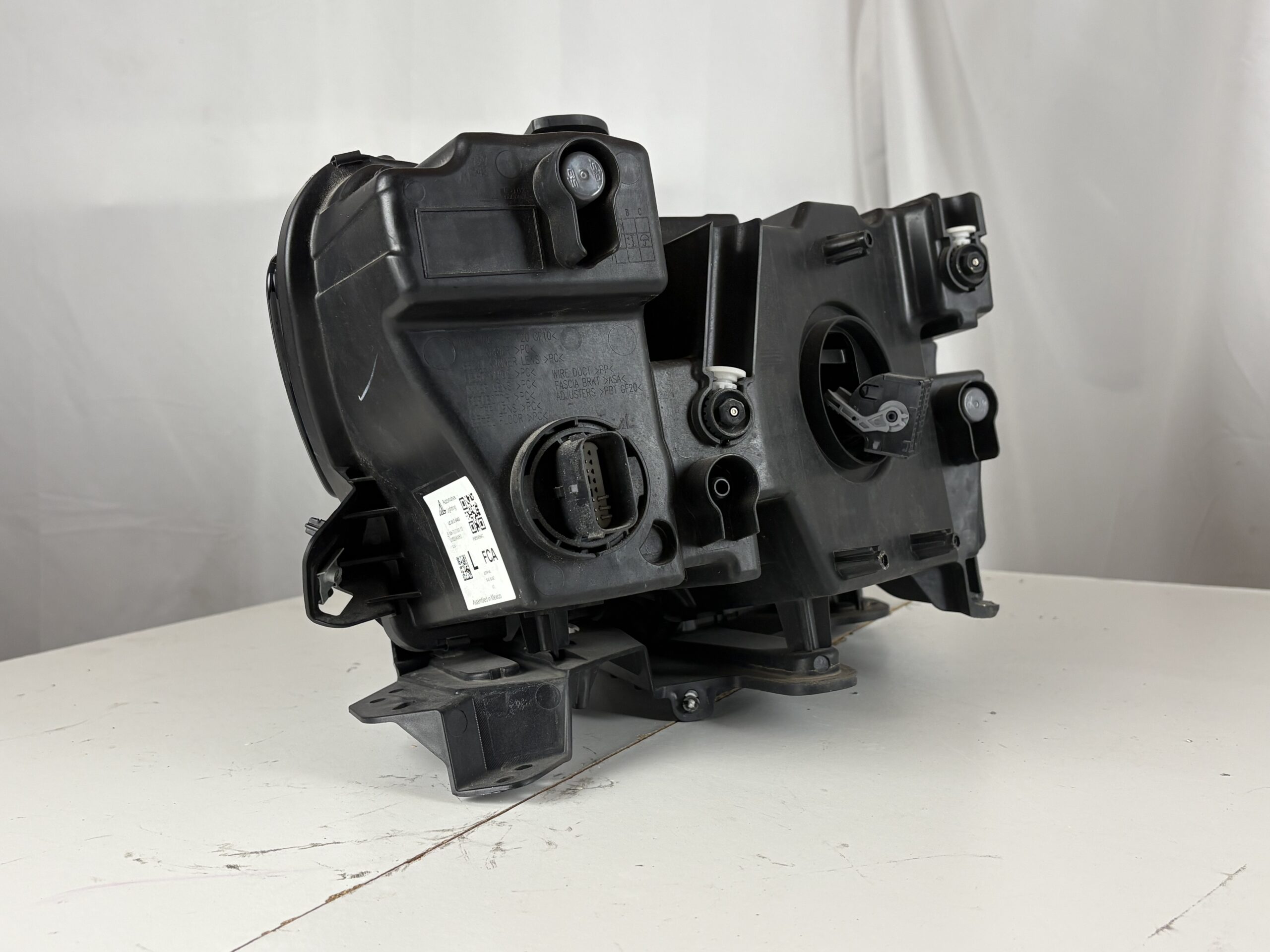 2021-2024 Jeep Grand Cherokee Driver Headlight