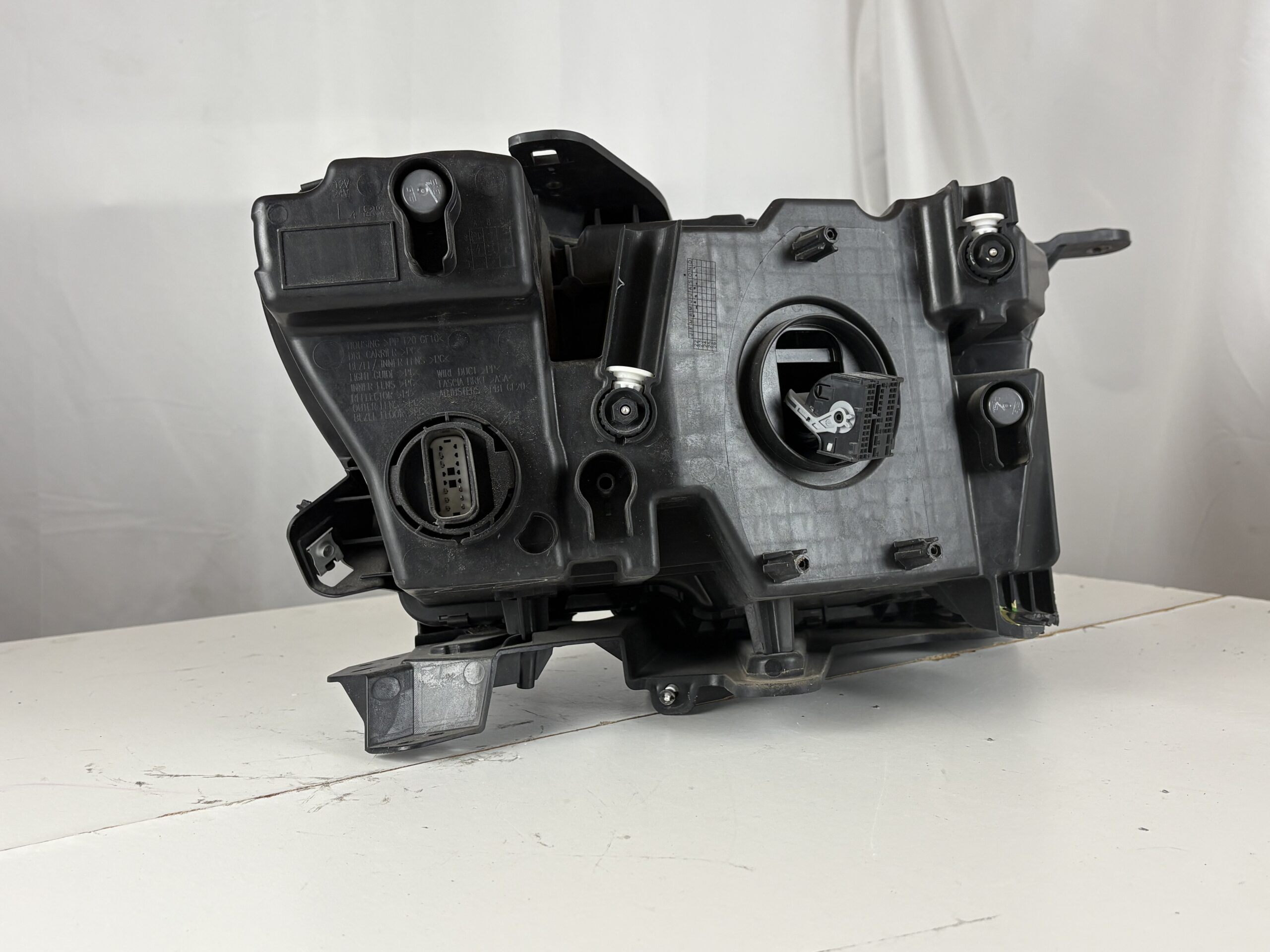 2021-2024 Jeep Grand Cherokee Driver Headlight