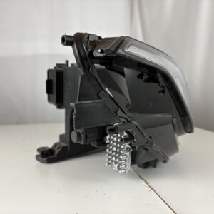 2022-2025 Volkswagen Tiguan Passenger Headlight - Image 12