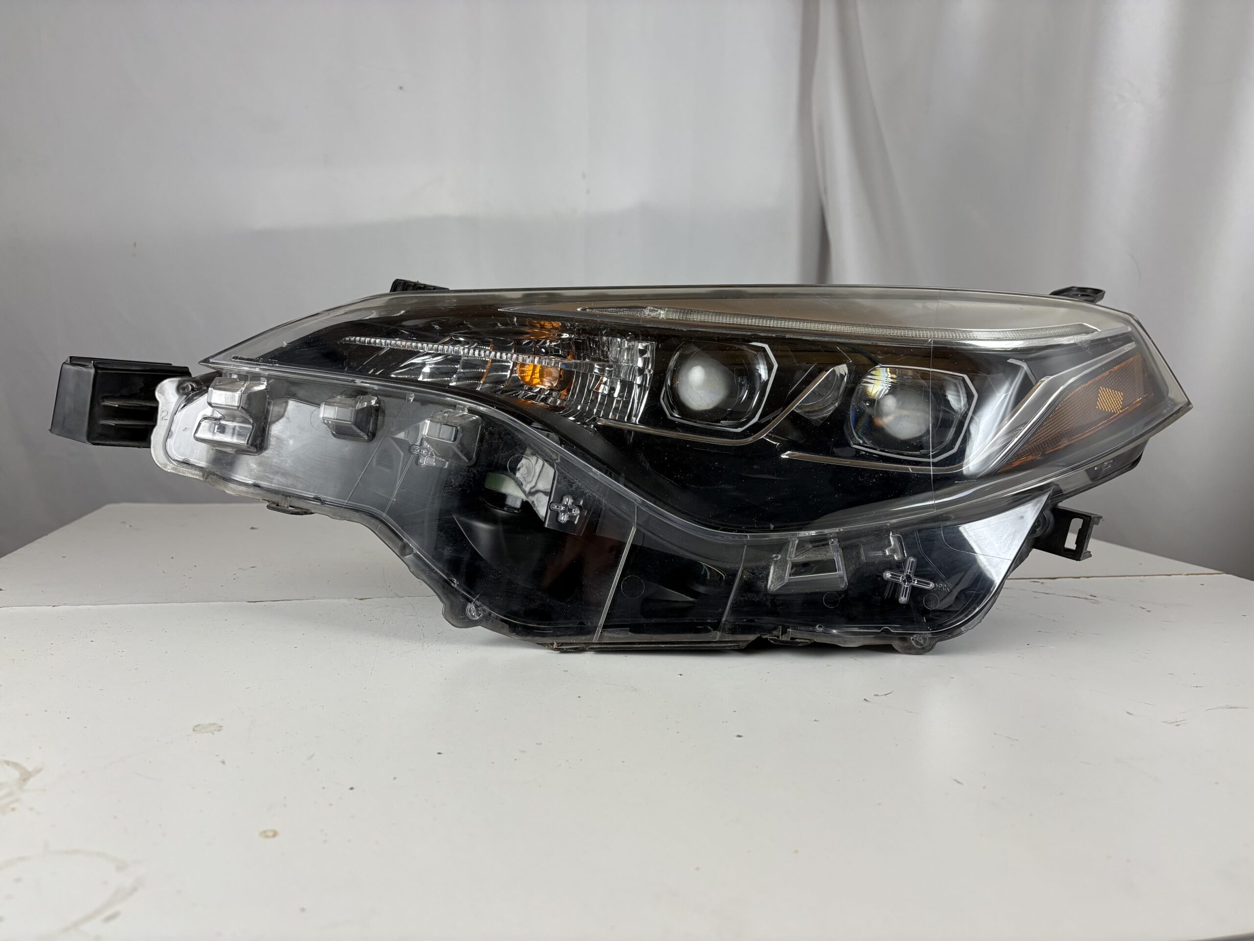 2017-2019 Toyota Corolla Driver Headlight