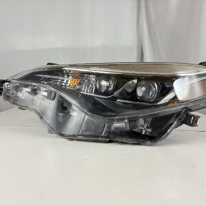 2017-2019 Toyota Corolla Driver Headlight - Image 2