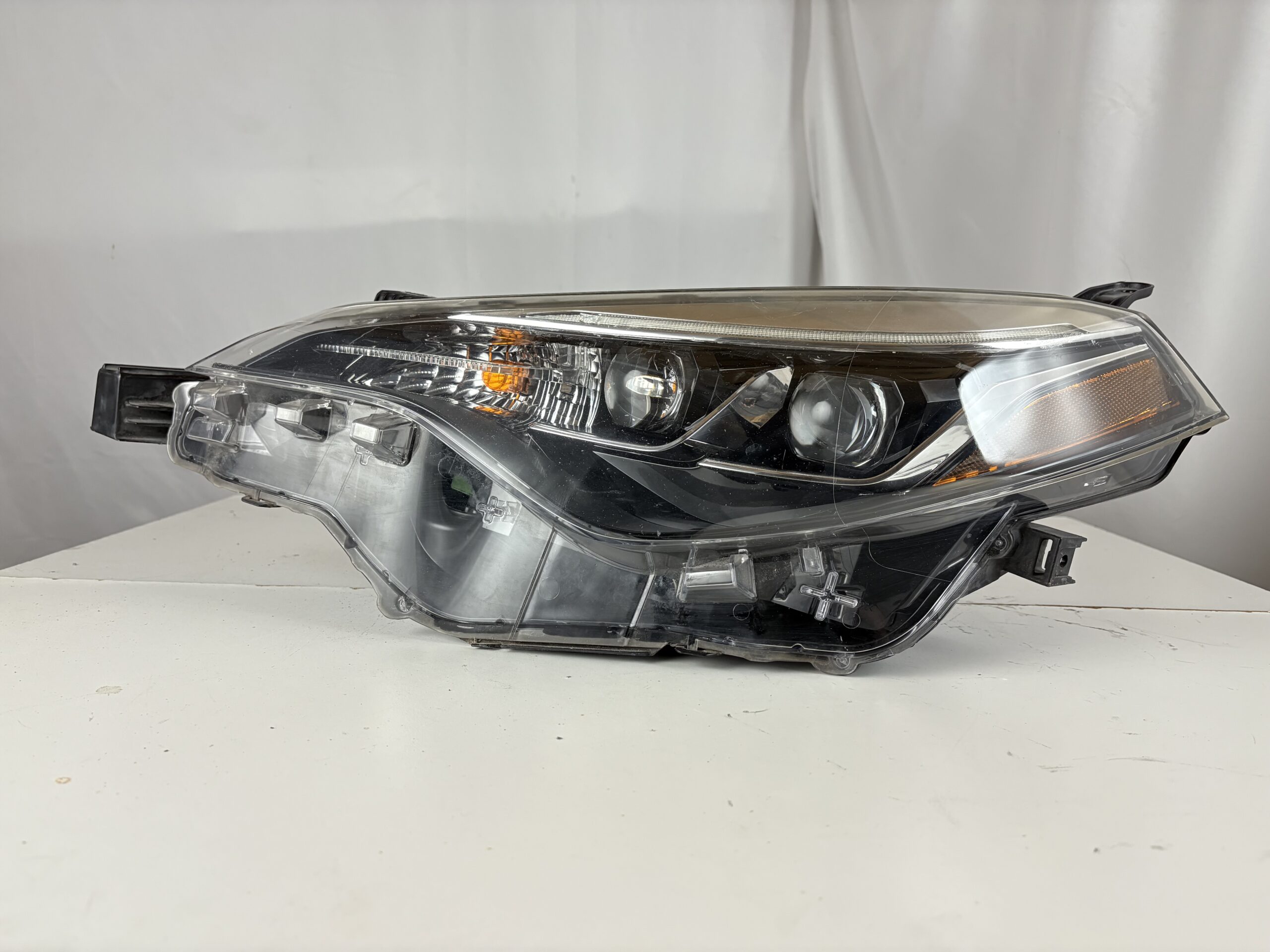 2017-2019 Toyota Corolla Driver Headlight