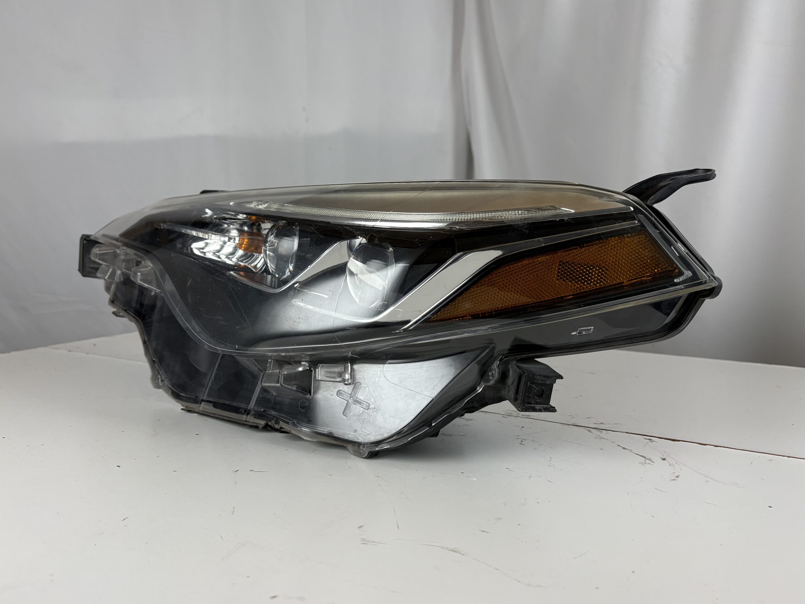 2017-2019 Toyota Corolla Driver Headlight