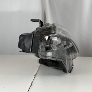 2017-2019 Toyota Corolla Driver Headlight - Image 15