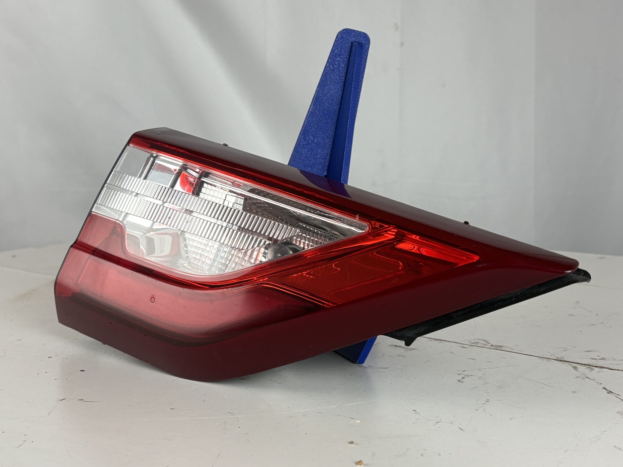 2018-2021 Chevrolet Traverse Driver Inner Taillight