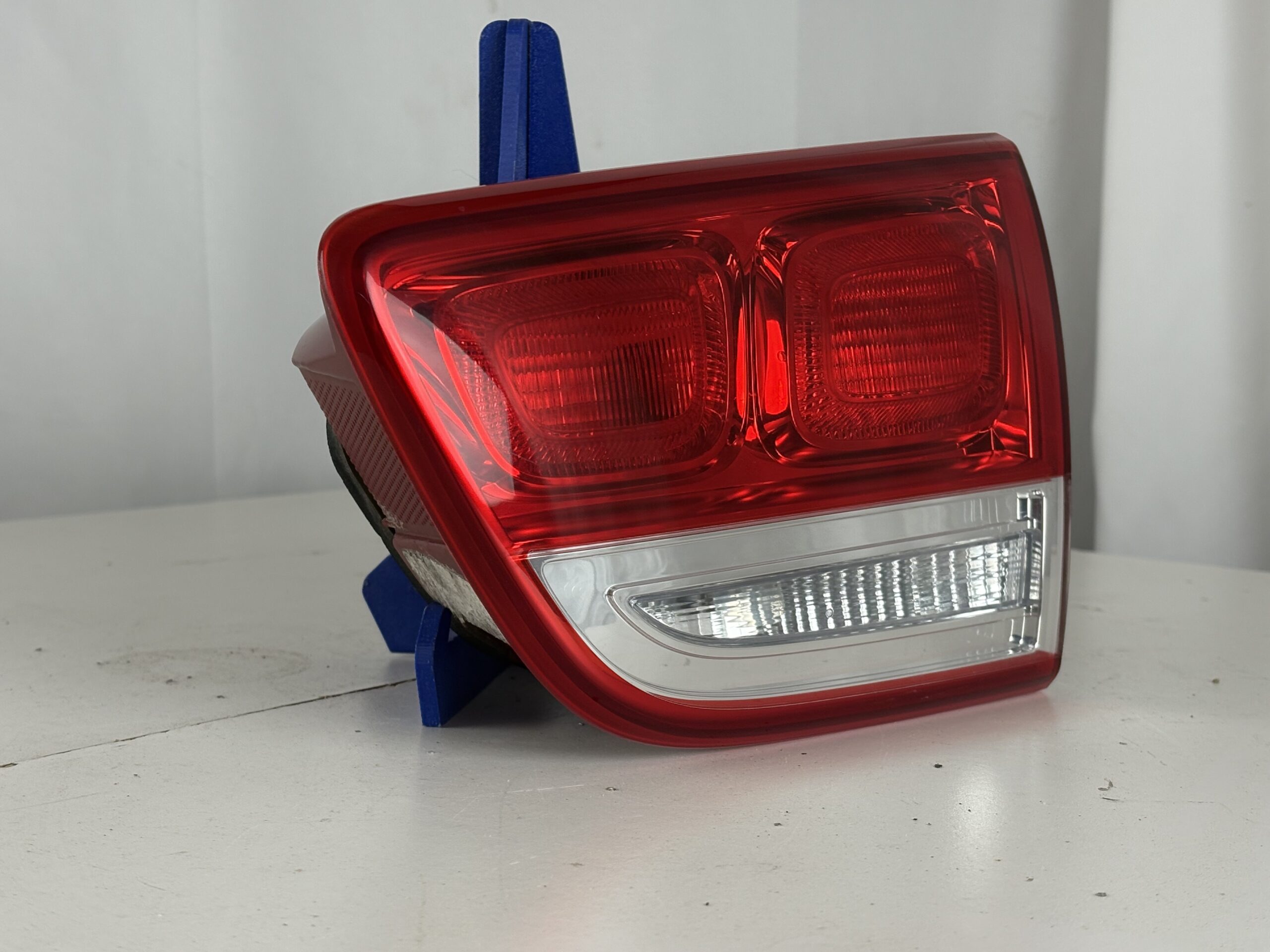 2016-2018 Kia Sorento Passenger Inner Taillight