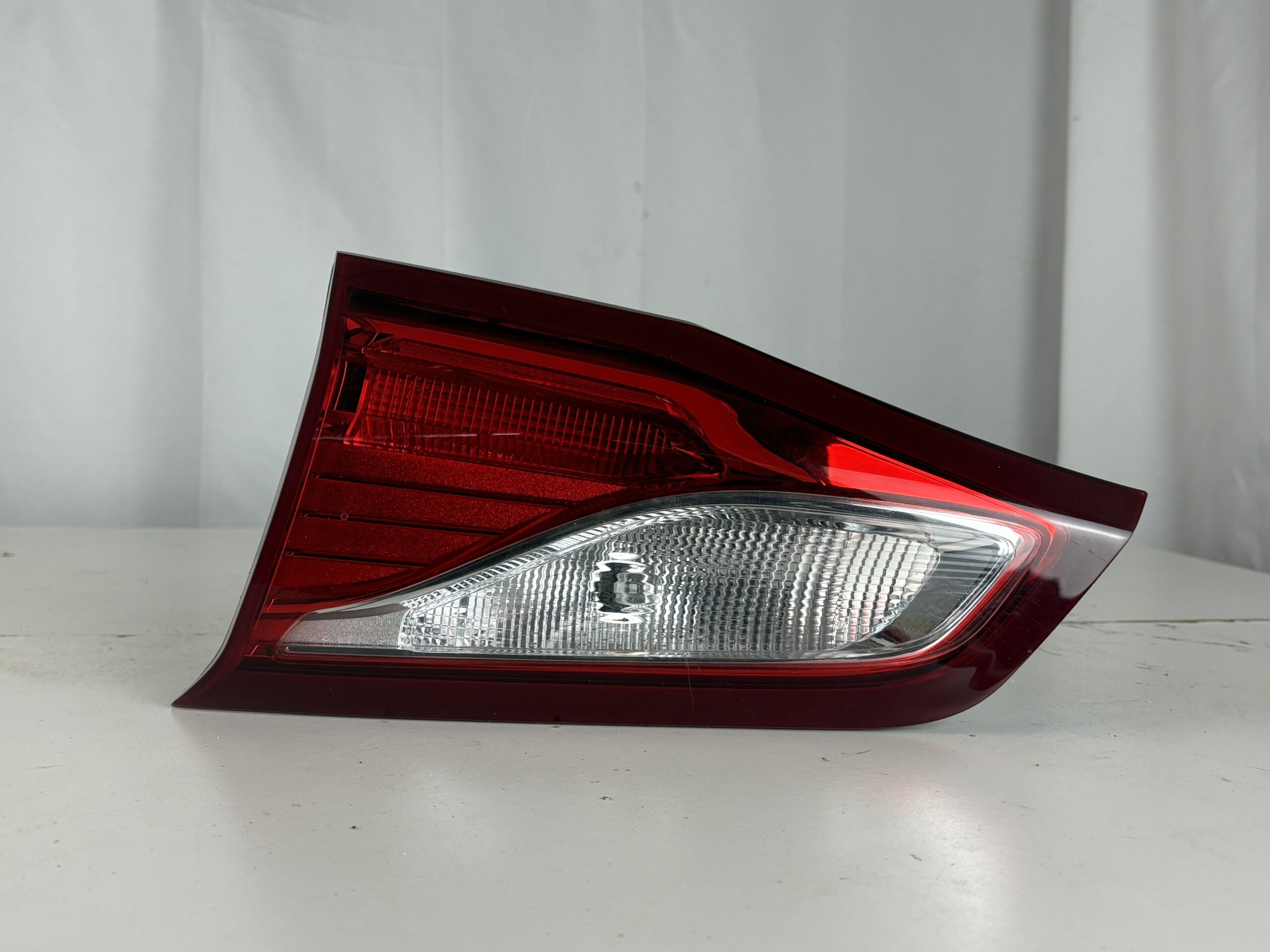 2018-2021 Chevrolet Equinox Passenger Inner Taillight Halogen