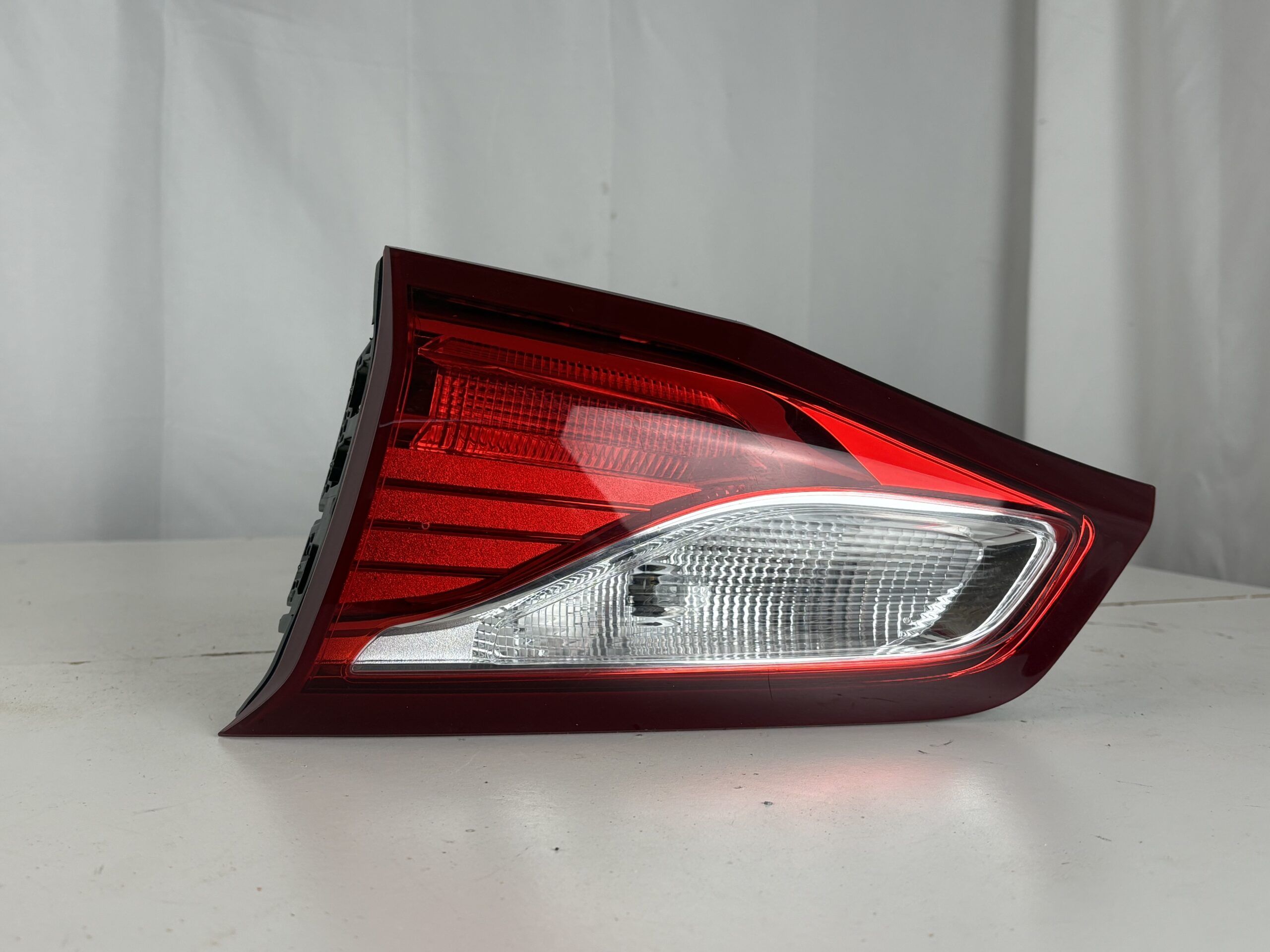 2018-2021 Chevrolet Equinox Passenger Inner Taillight Halogen