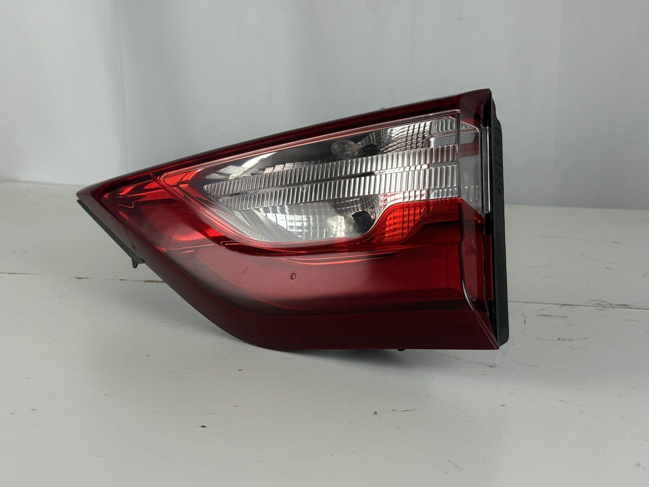 2018-2021 Chevrolet Traverse Passenger Inner Taillight