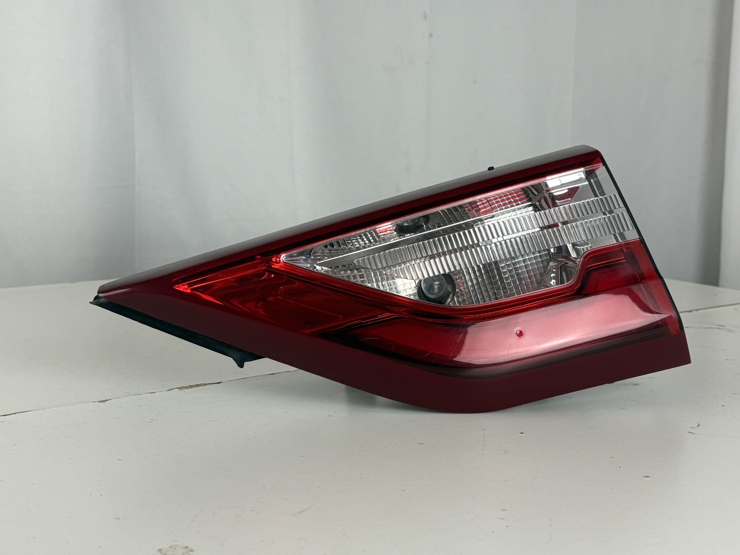 2018-2021 Chevrolet Traverse Passenger Inner Taillight