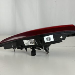 2018-2021 Chevrolet Traverse Passenger Inner Taillight - Image 12