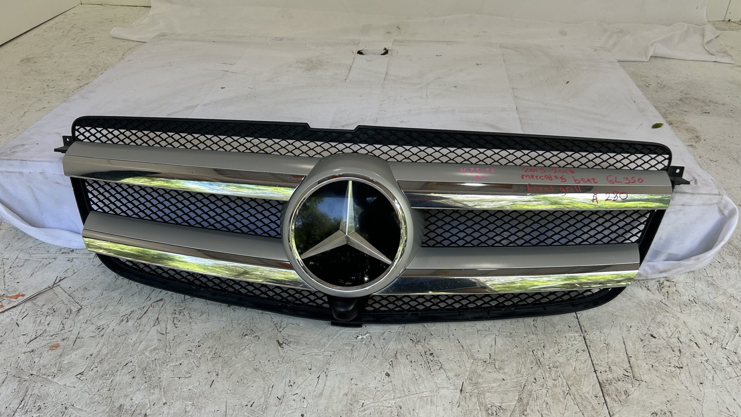 2013-2016 Mercedes Benz GL350  GL450  GL550  GL63 Sport Grille