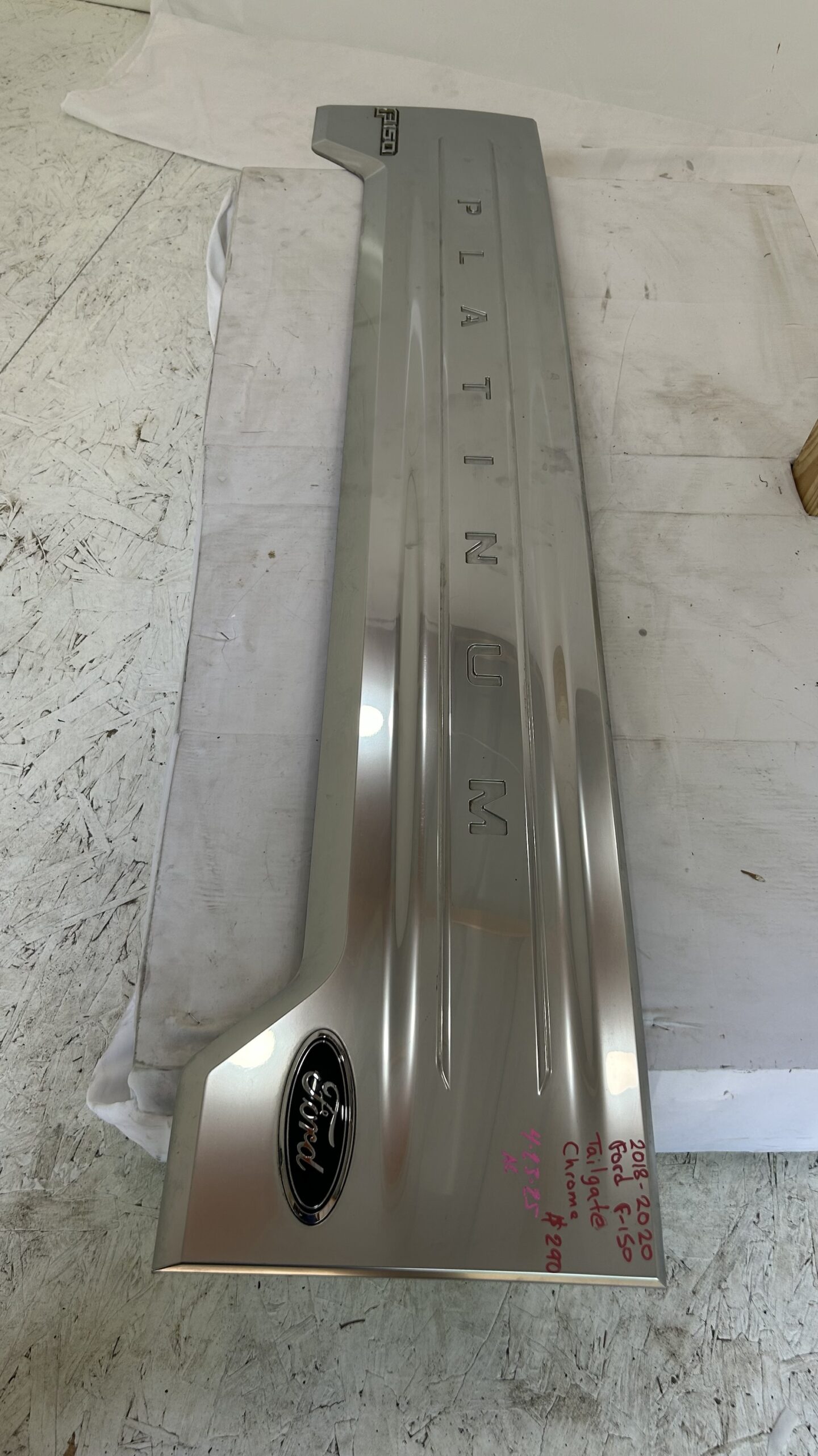2018-2020 Ford  F-150 Tailgate Center Platinum Chrome Molding