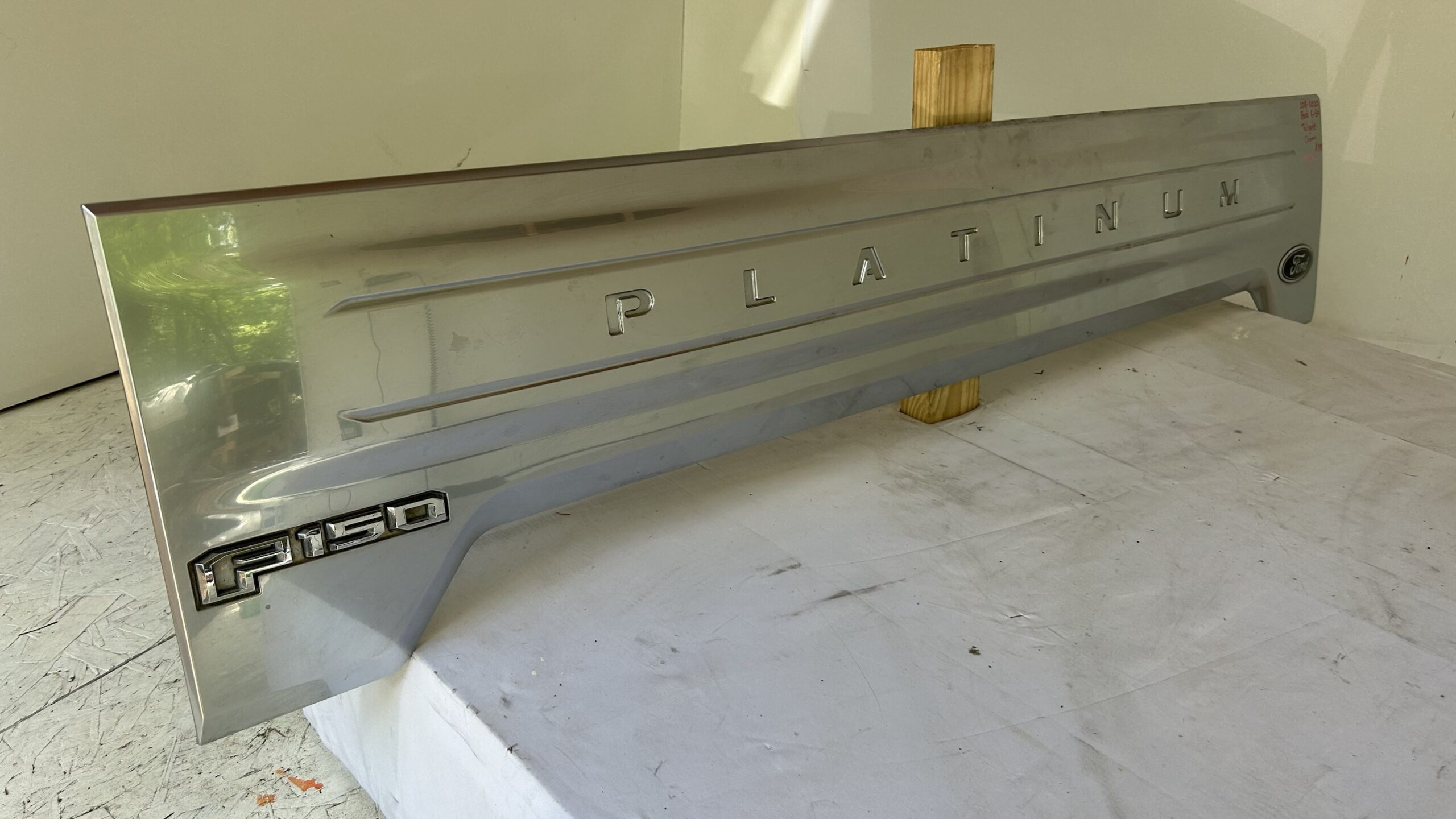 2018-2020 Ford  F-150 Tailgate Center Platinum Chrome Molding