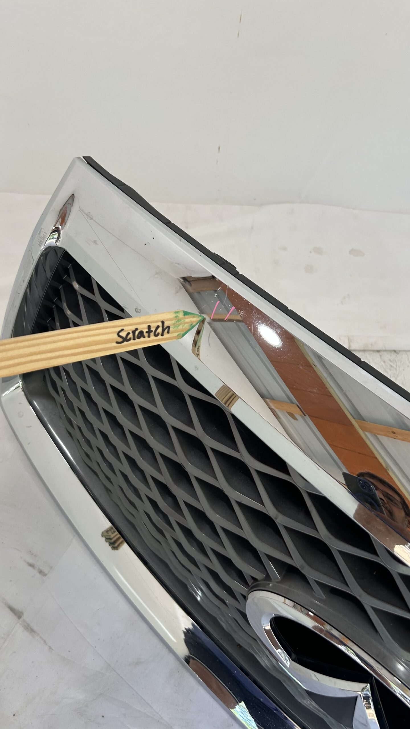 2018-2020 Infiniti  QX80 Grille W/ camera