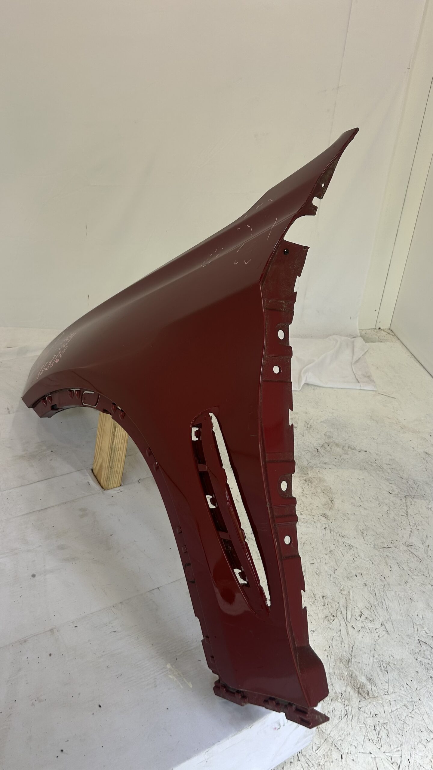 2015-2019 BMW  X6  F16  Driver Side Fender