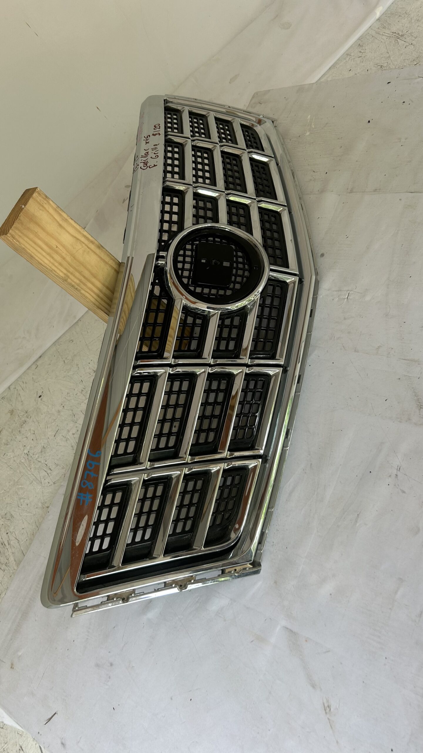 2013-2017 Cadillac  XTS Grille