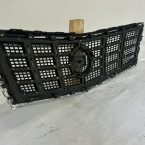 2013-2017 Cadillac  XTS Grille - Image 5