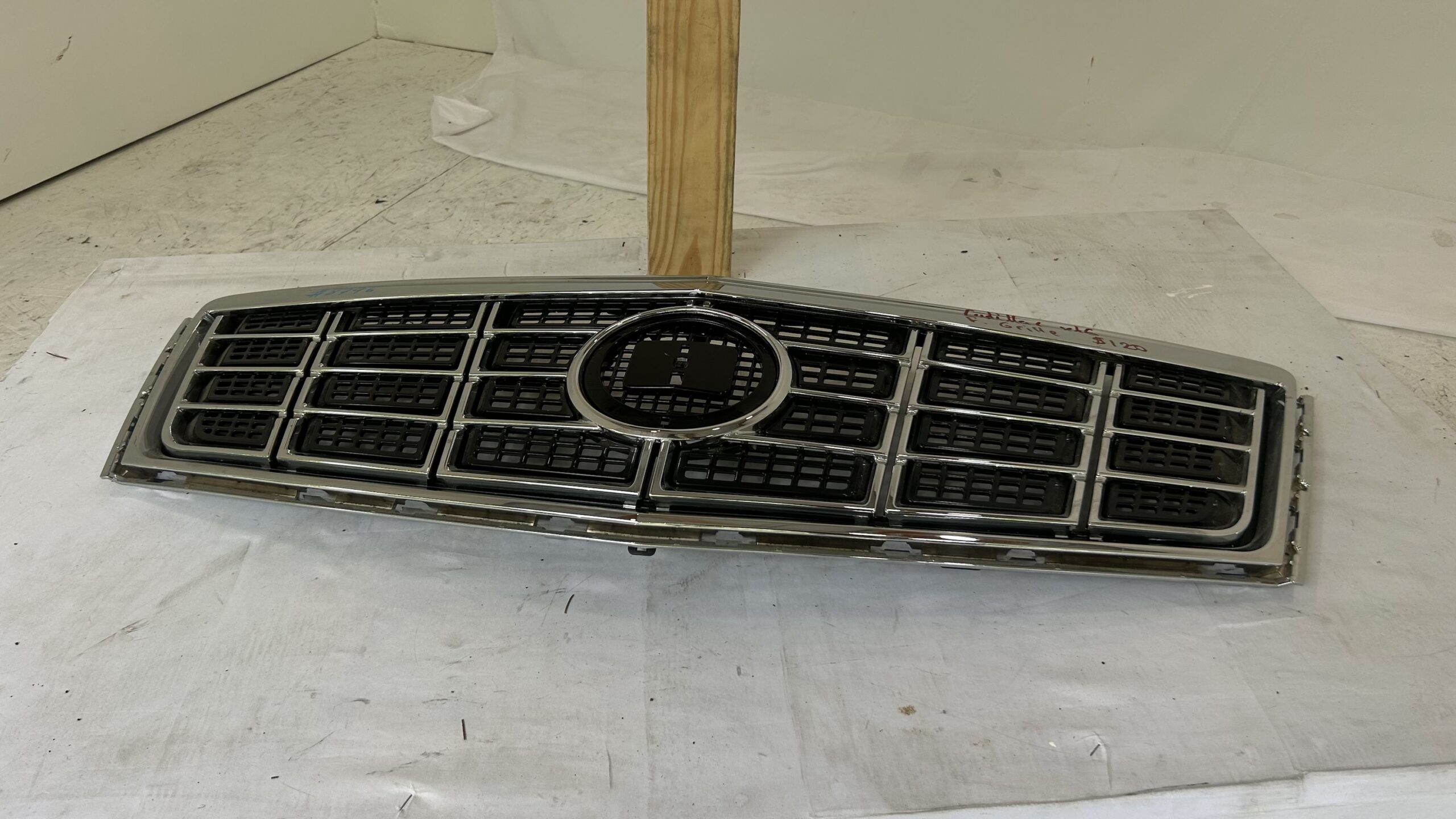 2013-2017 Cadillac  XTS Grille