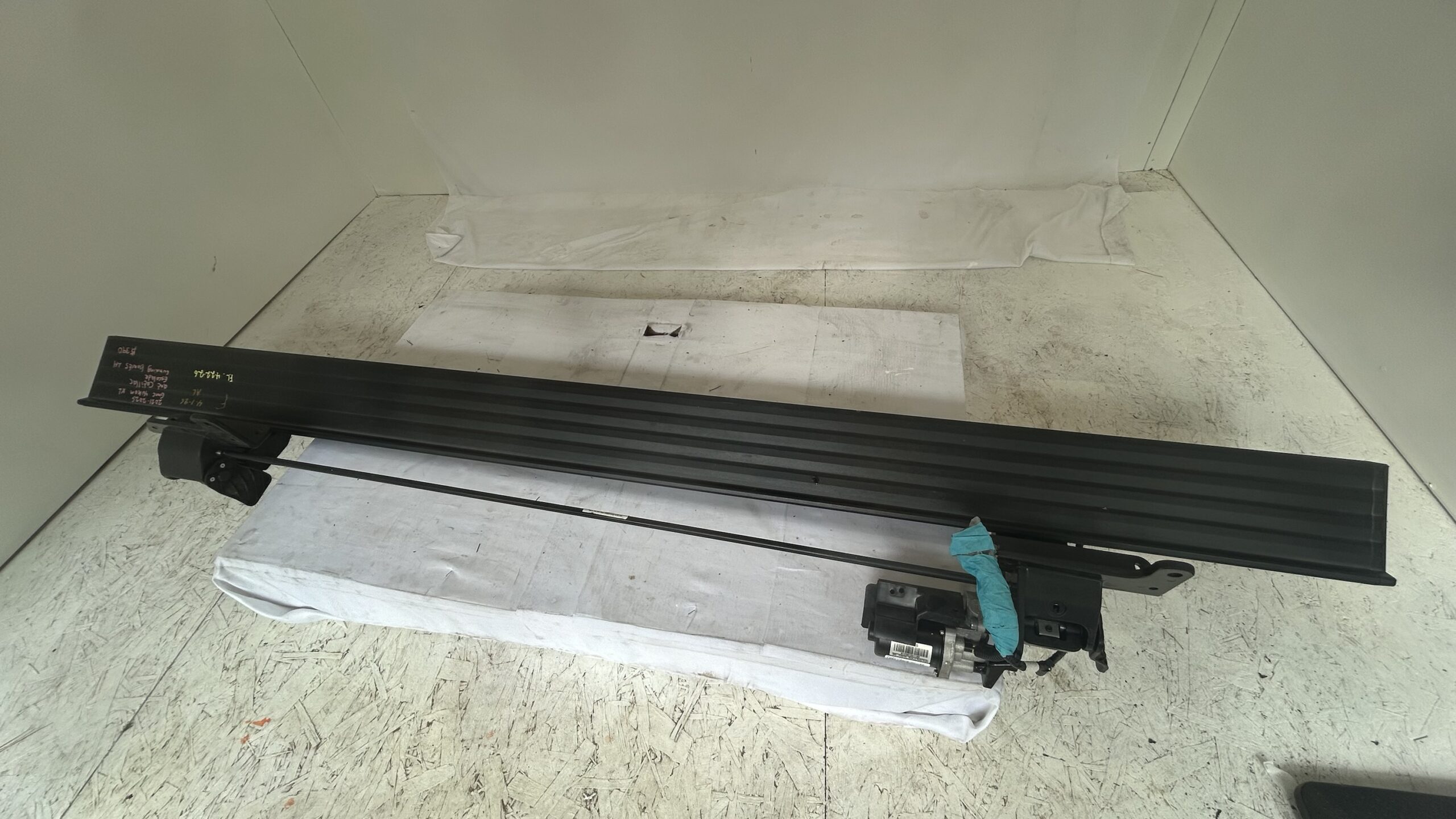 2021-2025 GMC Yukon XL and Cadillac Escalade Running Board Driver Side