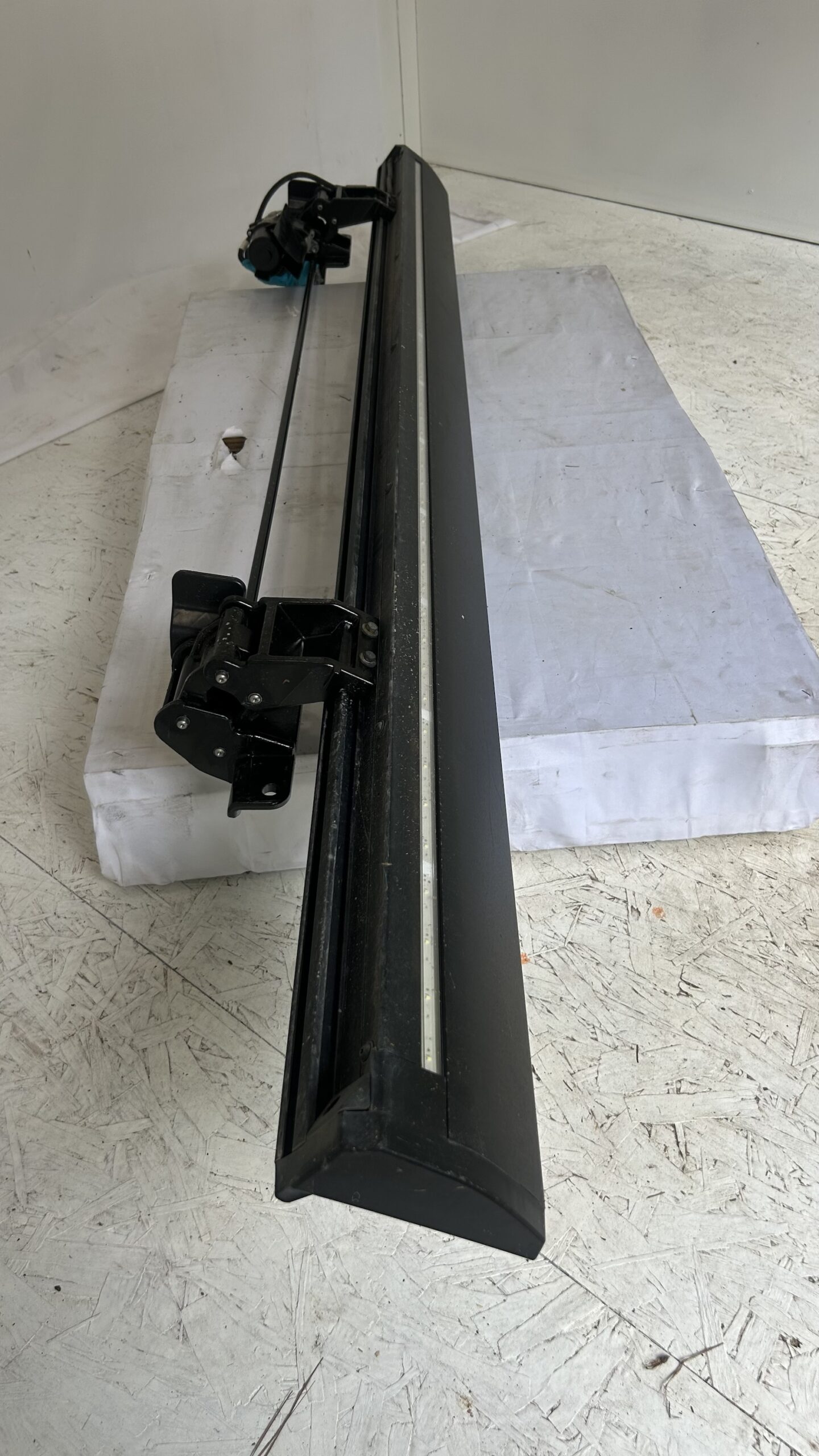2021-2025 GMC Yukon XL and Cadillac Escalade Running Board Driver Side