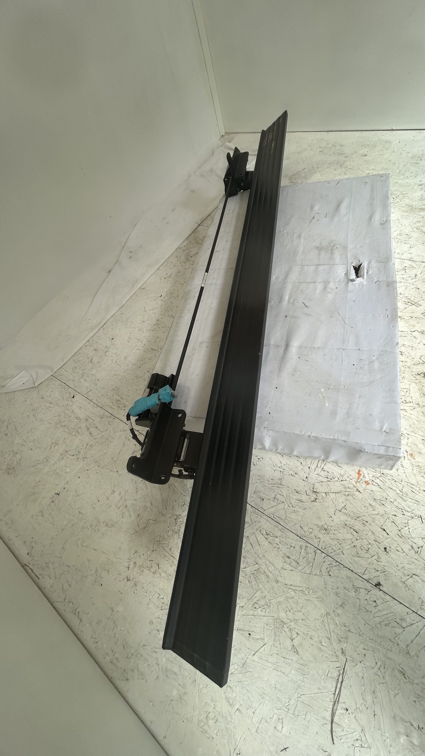 2021-2025 GMC Yukon XL and Cadillac Escalade Running Board Driver Side