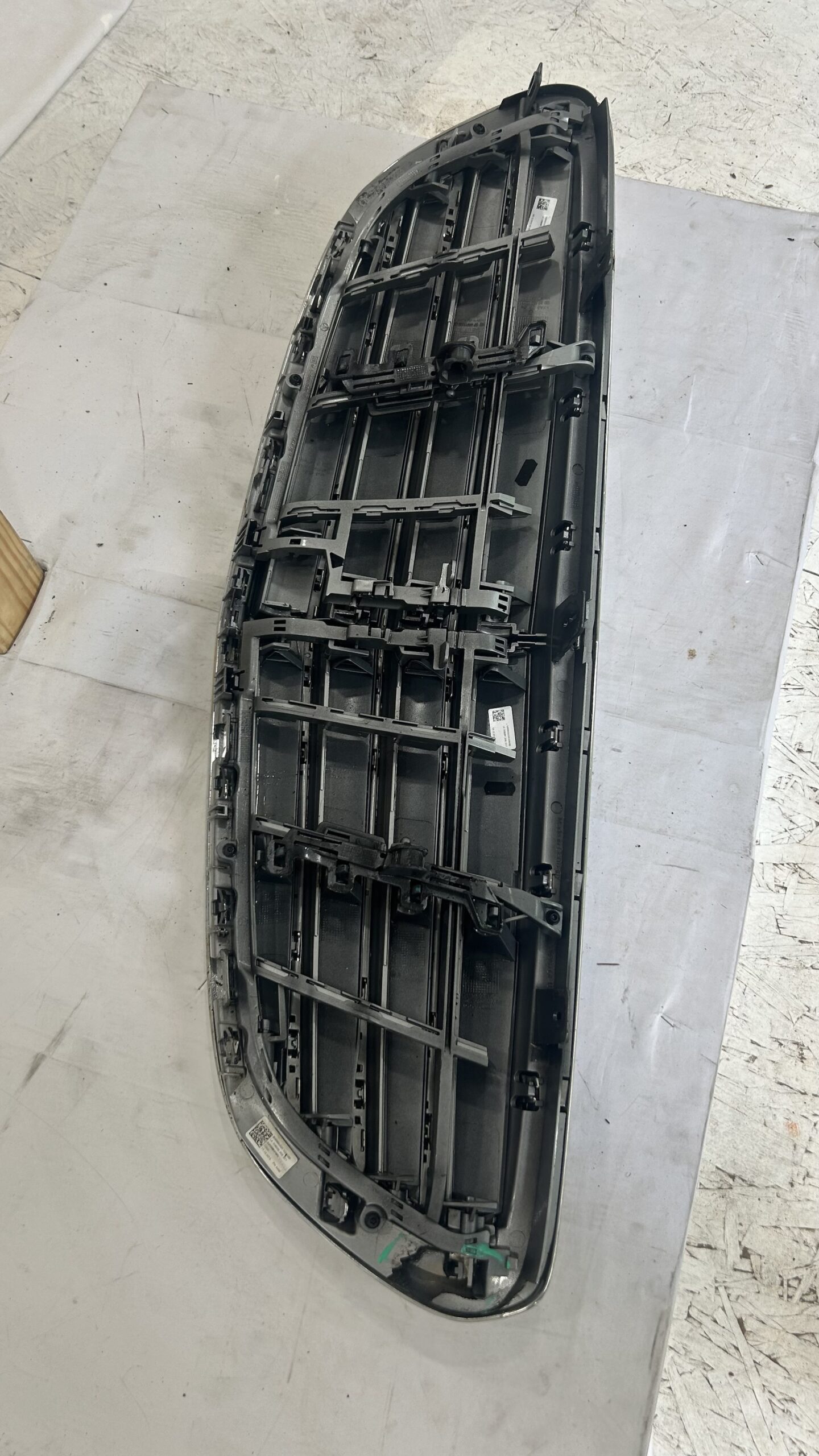 2015-2018 Mercedes Benz C class C300 luxury Grille
