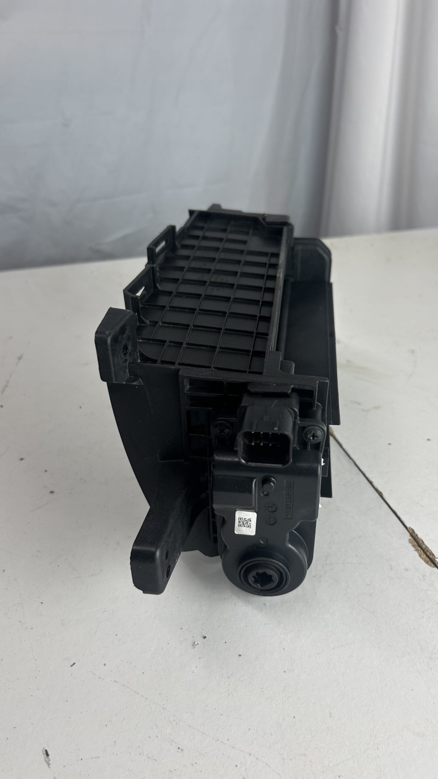2020-2022 Hyundai Sonata Hybrid right upper Active Shutter