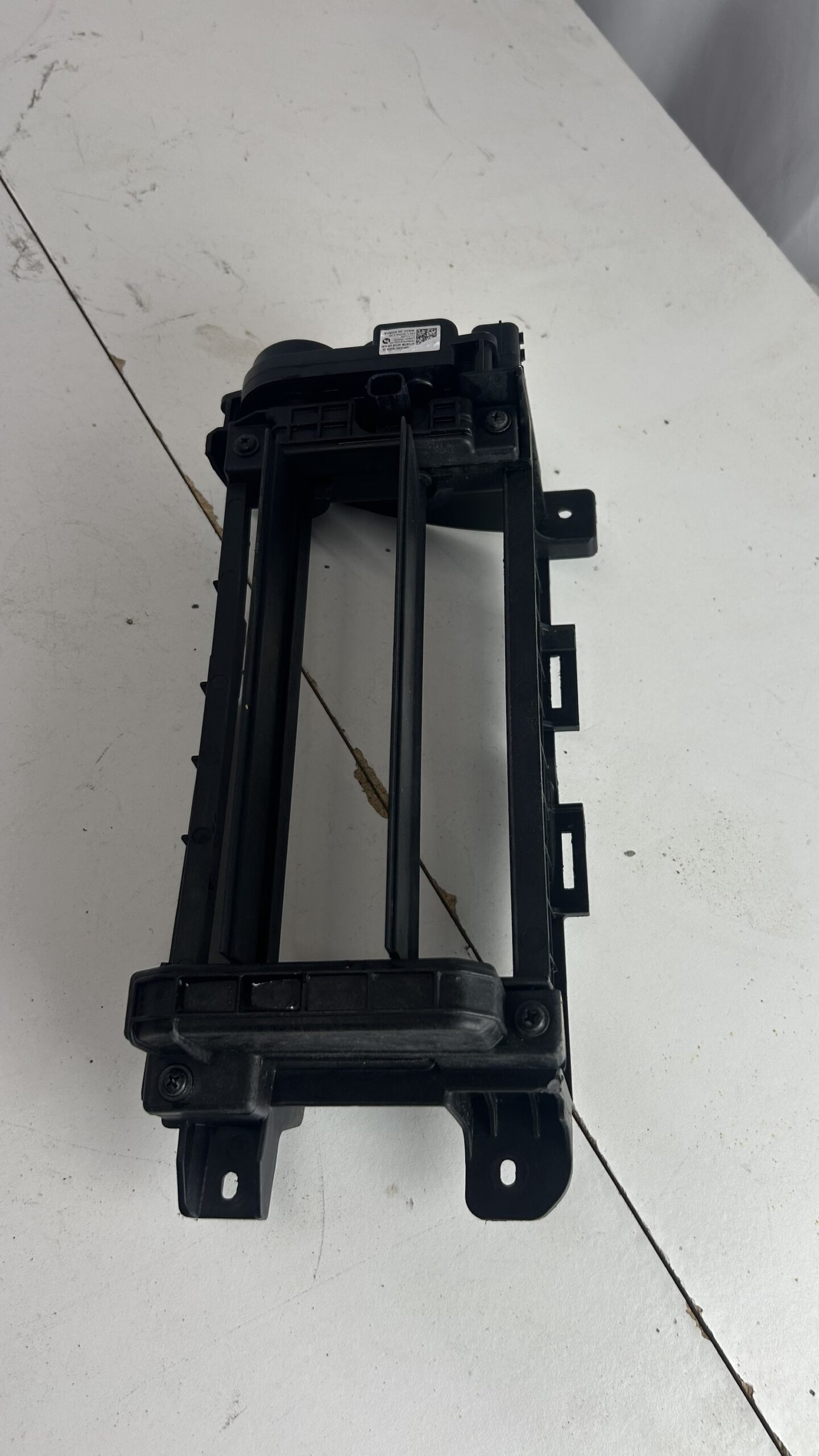 2020-2022 Hyundai Sonata Hybrid right upper Active Shutter