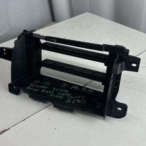 2020-2022 Hyundai Sonata Hybrid right upper Active Shutter - Image 1