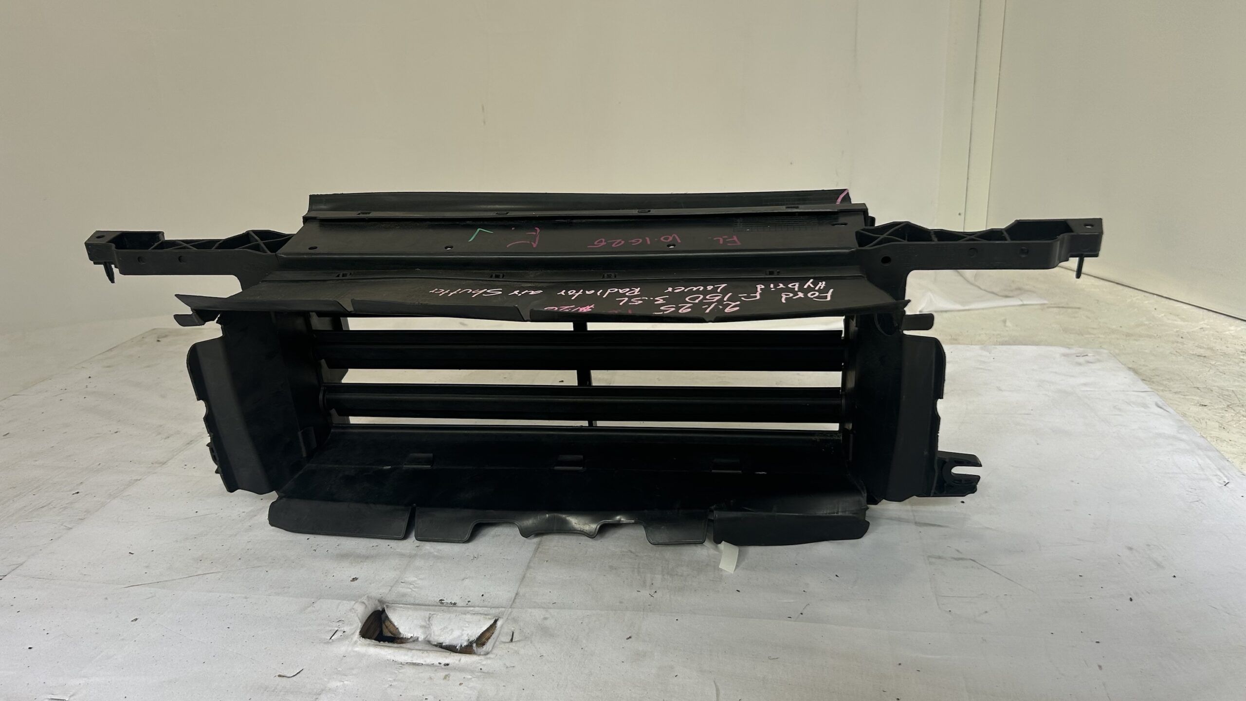 2021-2025 Ford F-150  3.5L Hybrid lower air Shutter