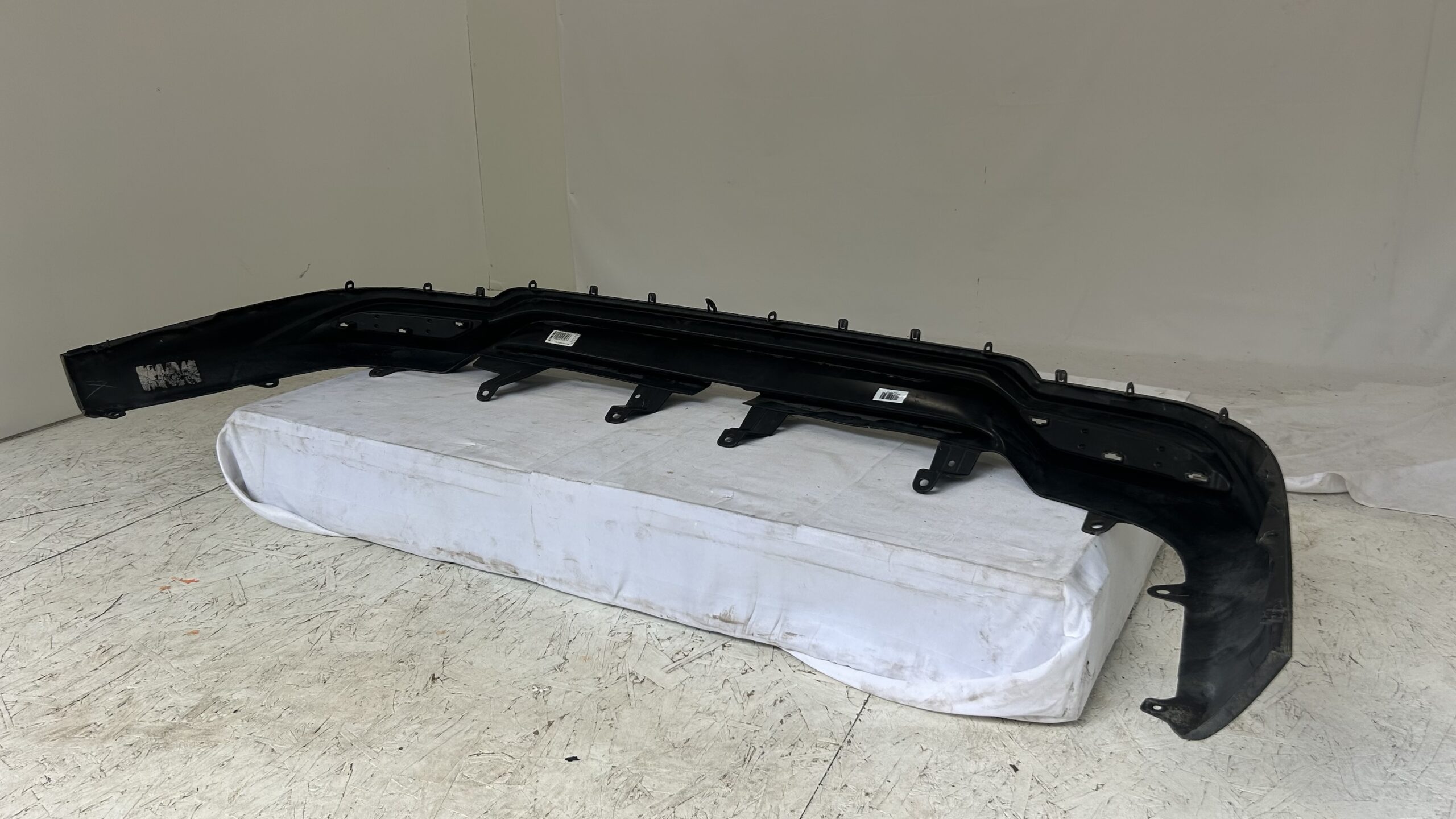2016-2018 Lexus  RX450 rear bumper lower valance