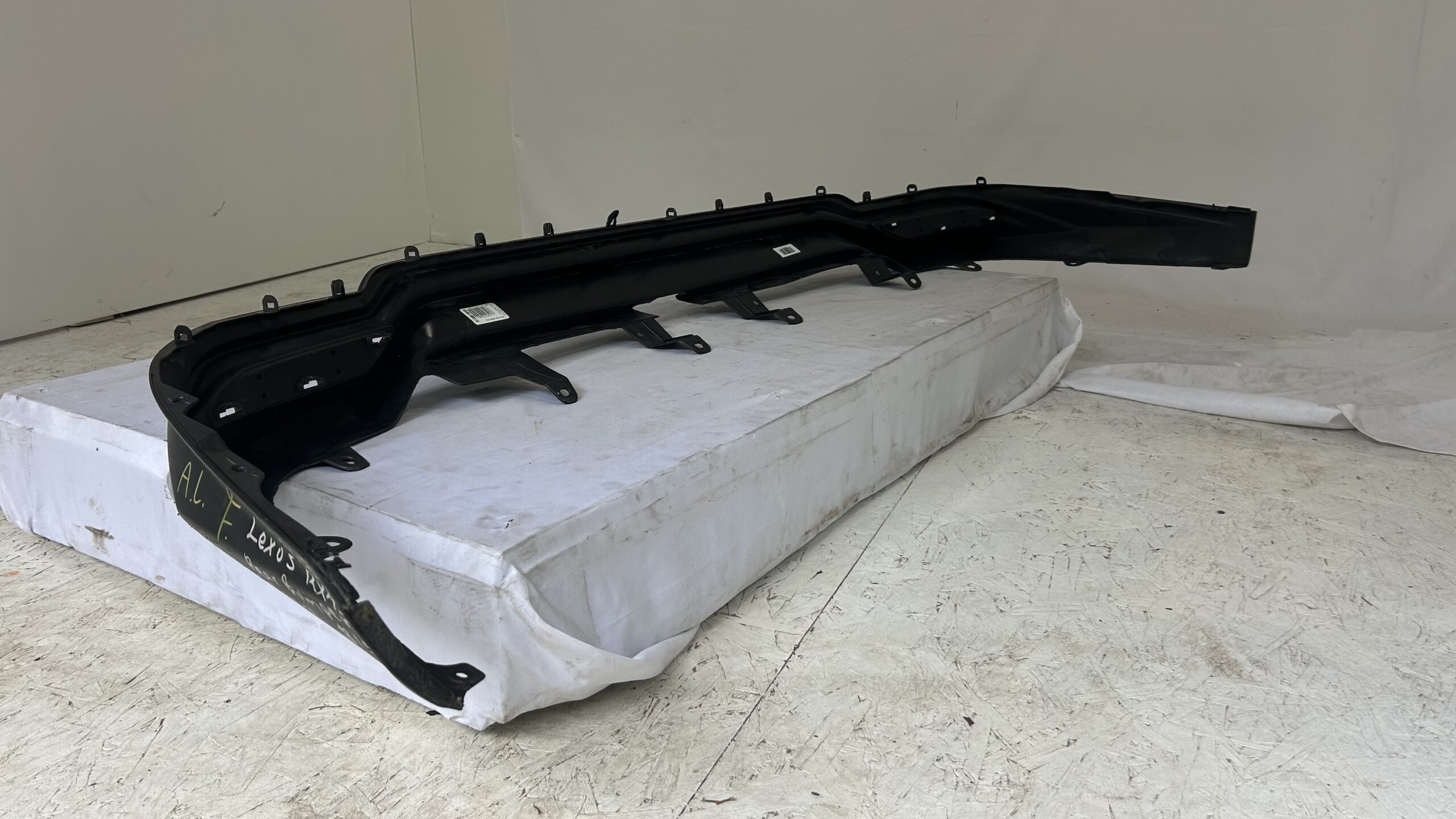 2016-2018 Lexus  RX450 rear bumper lower valance