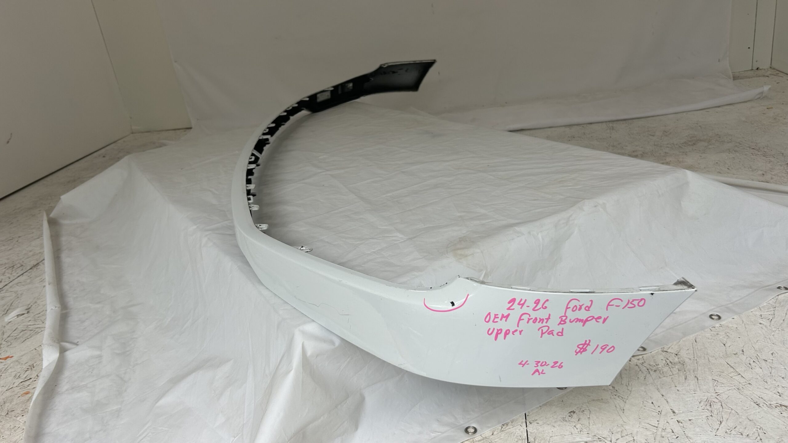2024-2026 Ford F-150  front bumper upper Pad