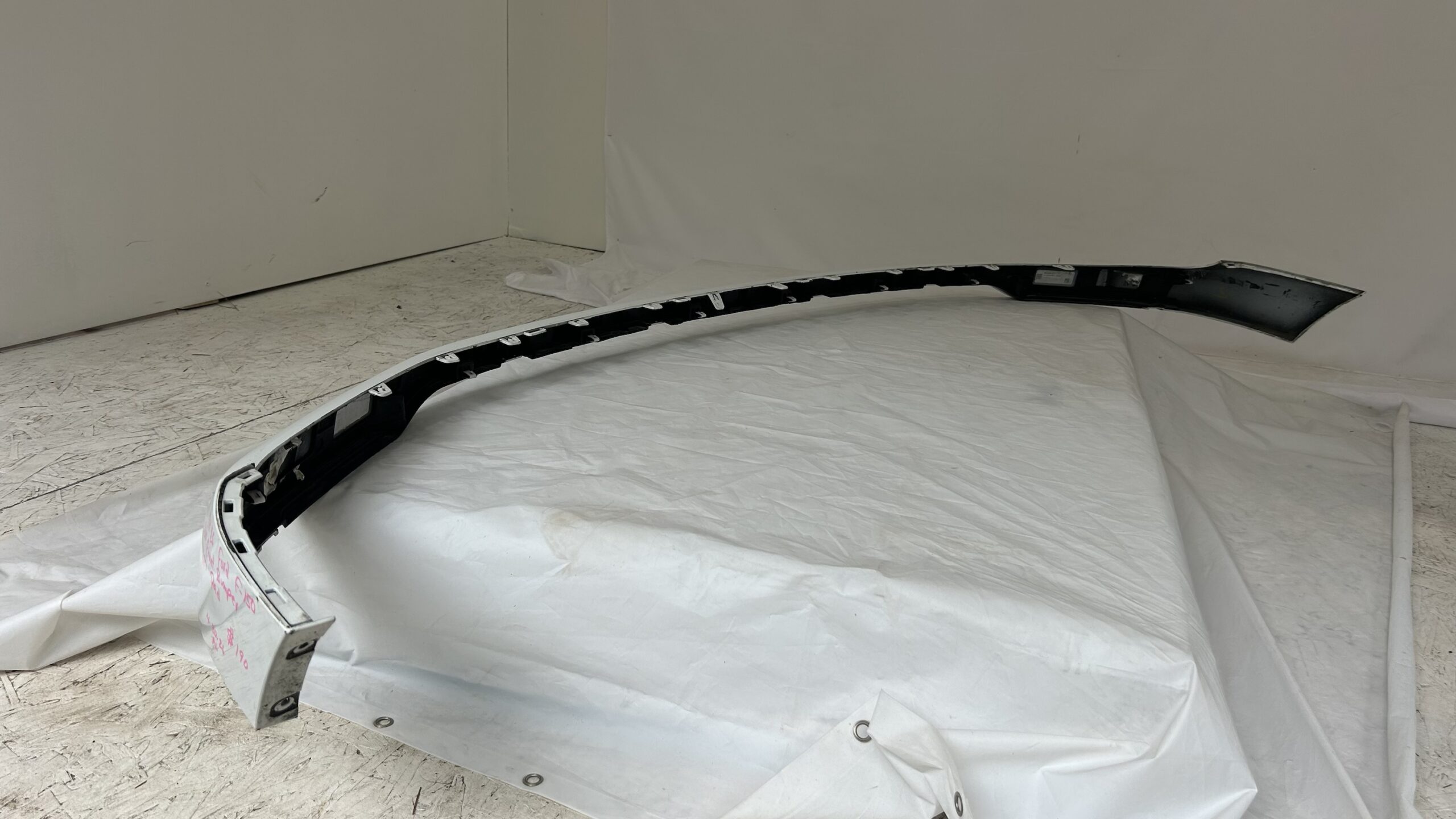 2024-2026 Ford F-150  front bumper upper Pad