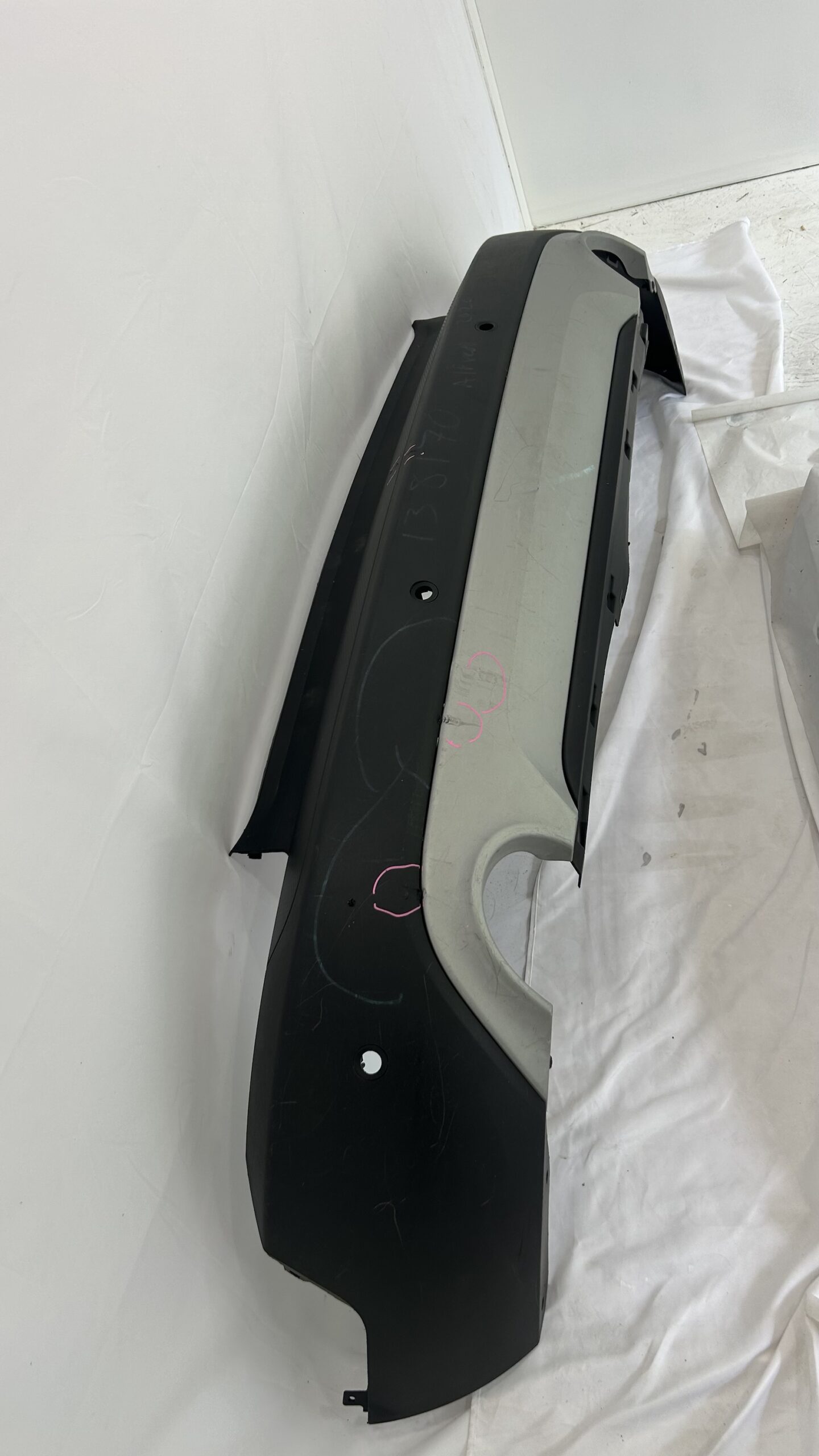 2020-2024 Ford Escape Rear Bumper W/ Silver park assist