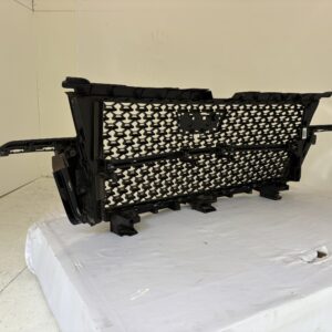 2021-2024 Cadillac Escalade Grille - Image 6