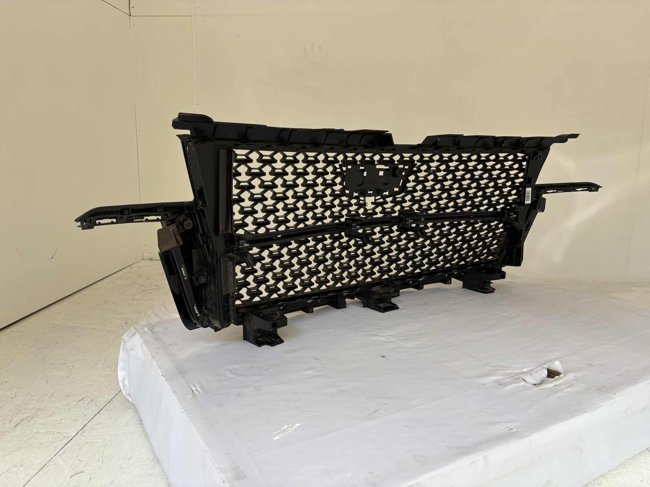 2021-2024 Cadillac Escalade Grille