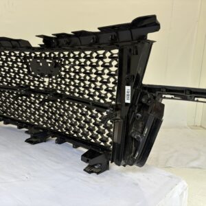 2021-2024 Cadillac Escalade Grille - Image 4
