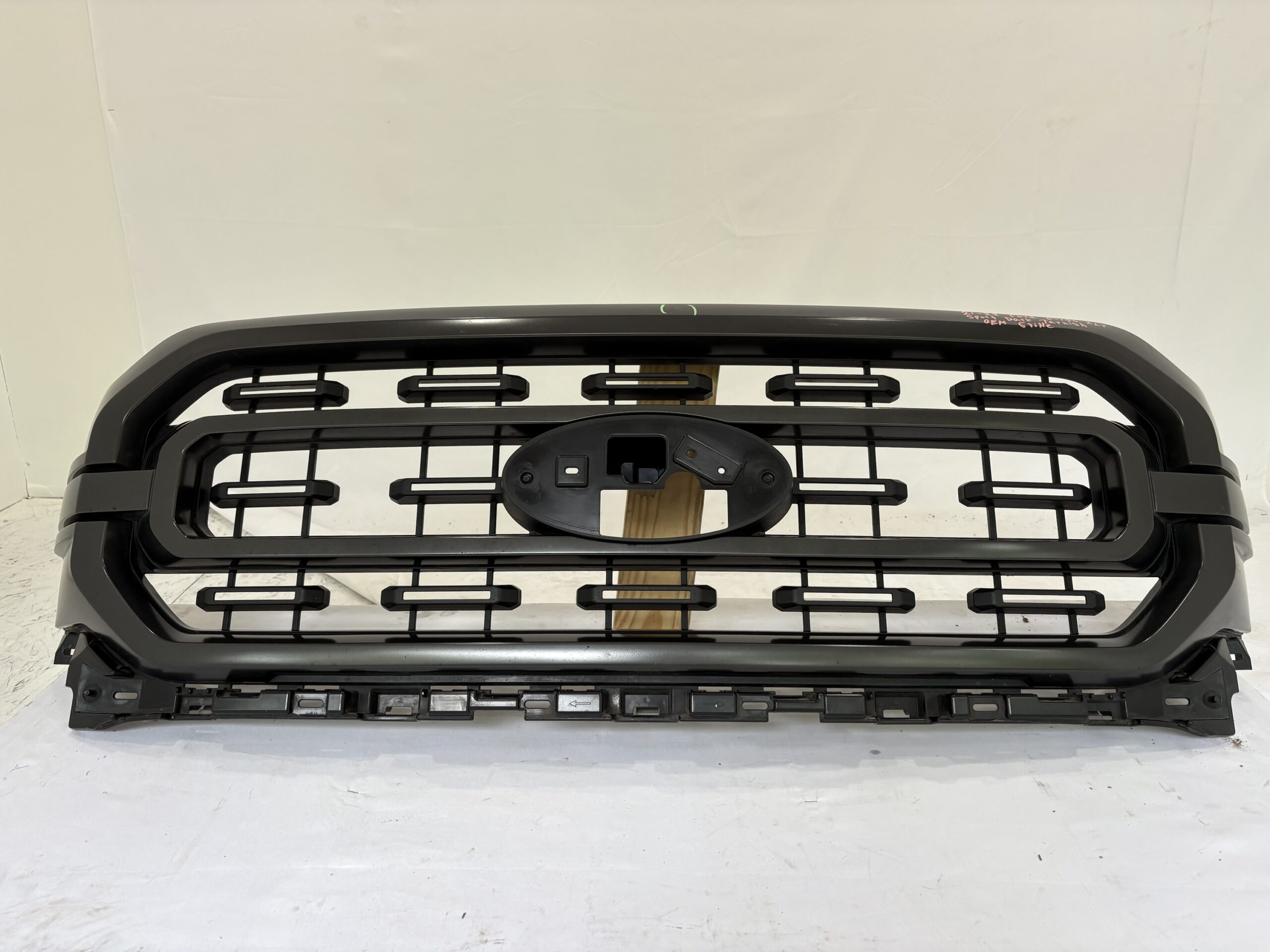 2021-2022 Ford F-150 XLT Grille