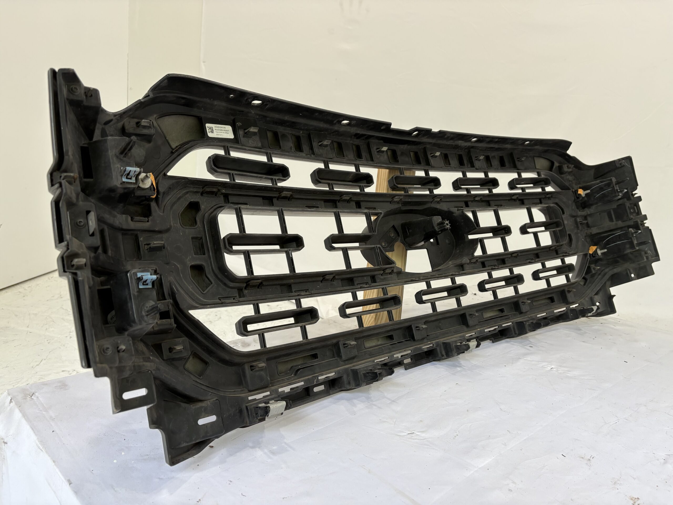 2021-2022 Ford F-150 XLT Grille