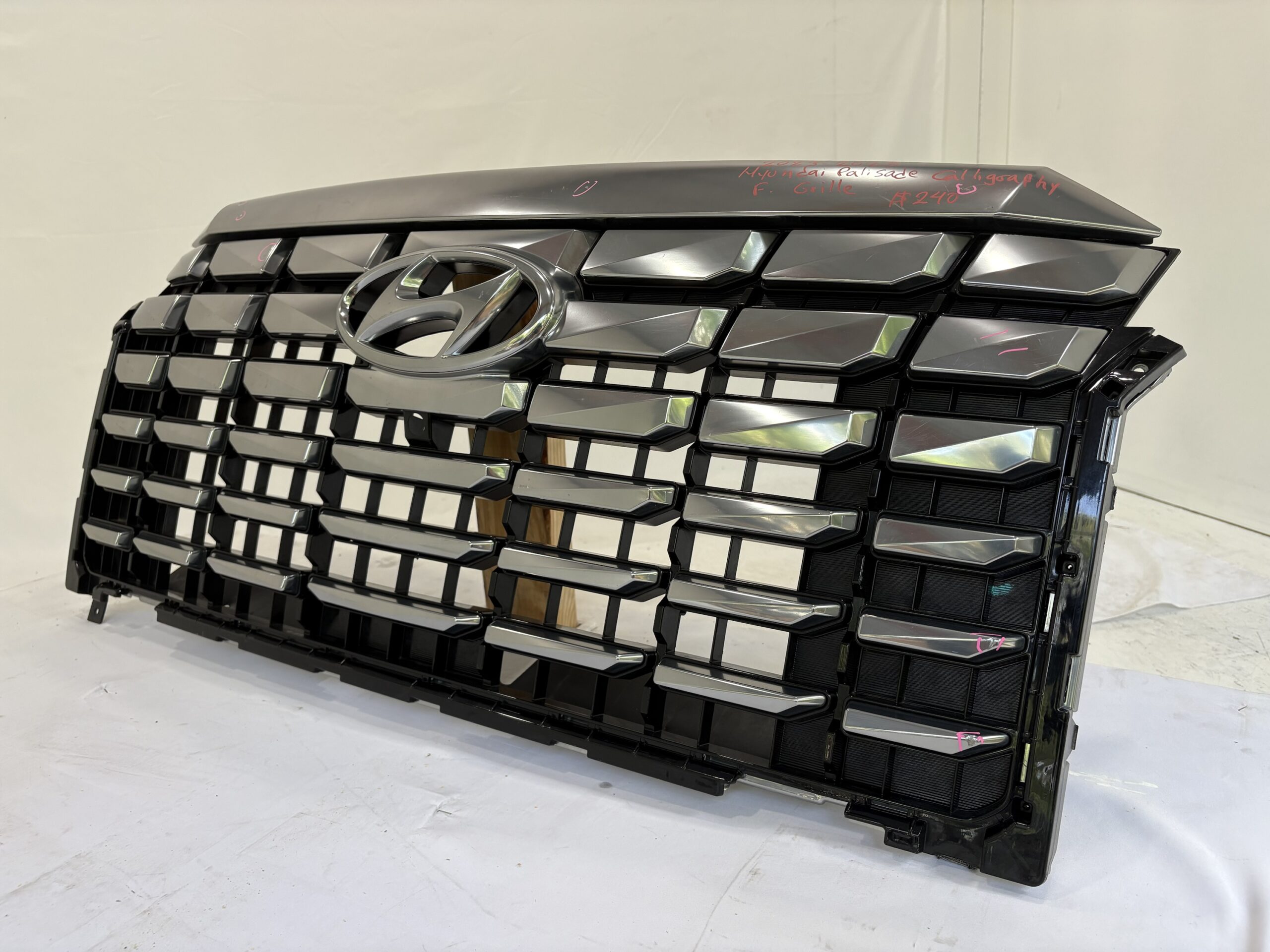 2023-2025 Hyundai Palisade Calligraphy Grille