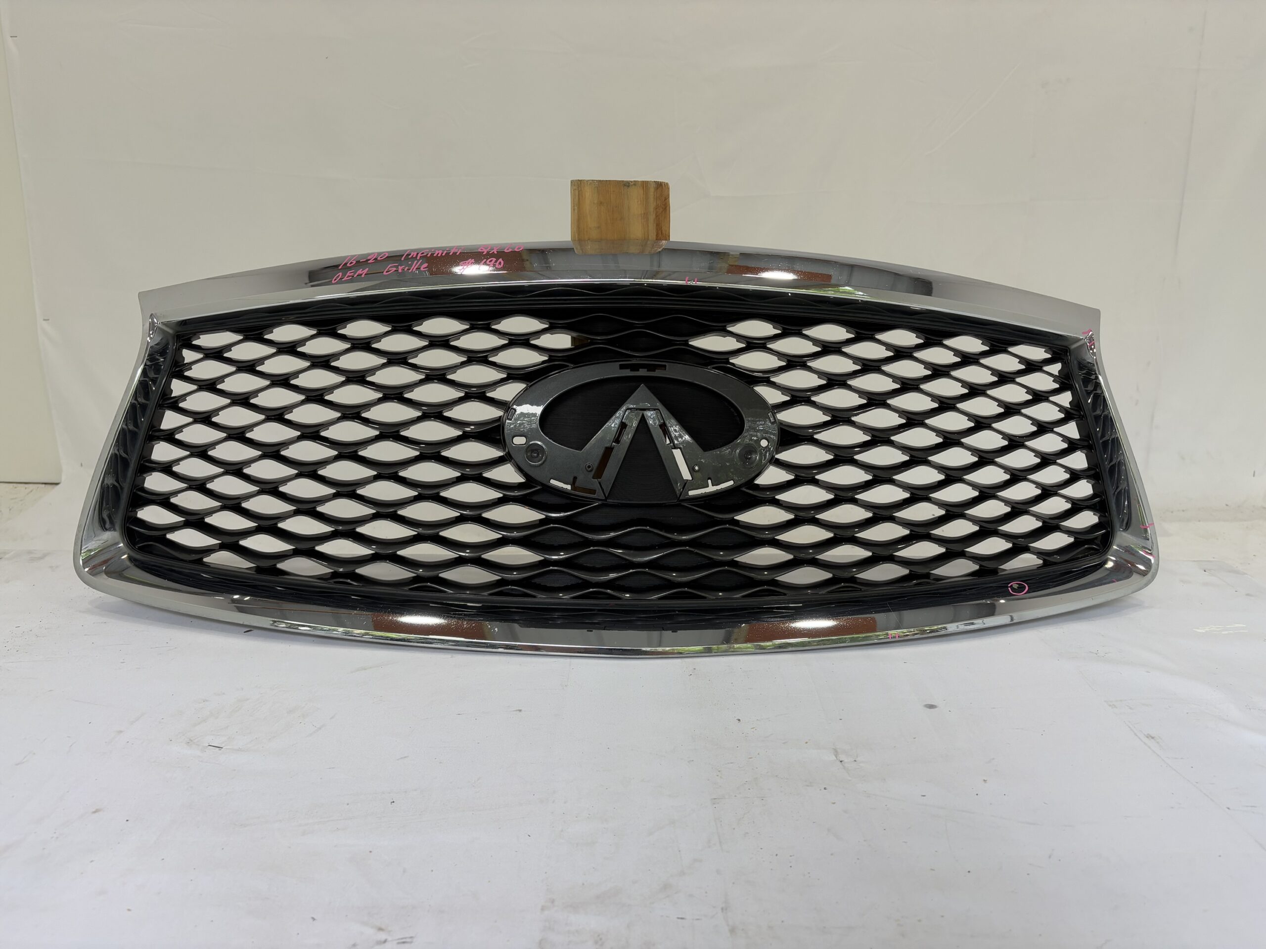 2016-2020 Infiniti QX60 Grille