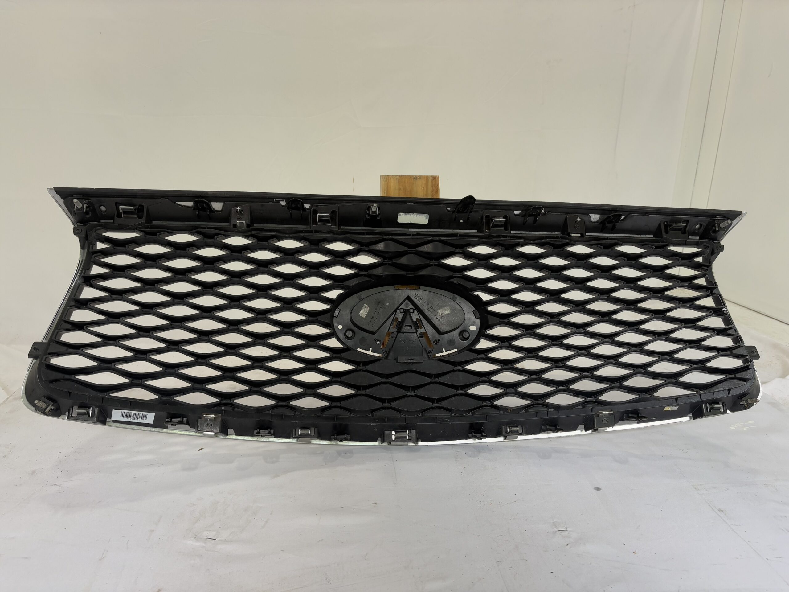 2016-2020 Infiniti QX60 Grille