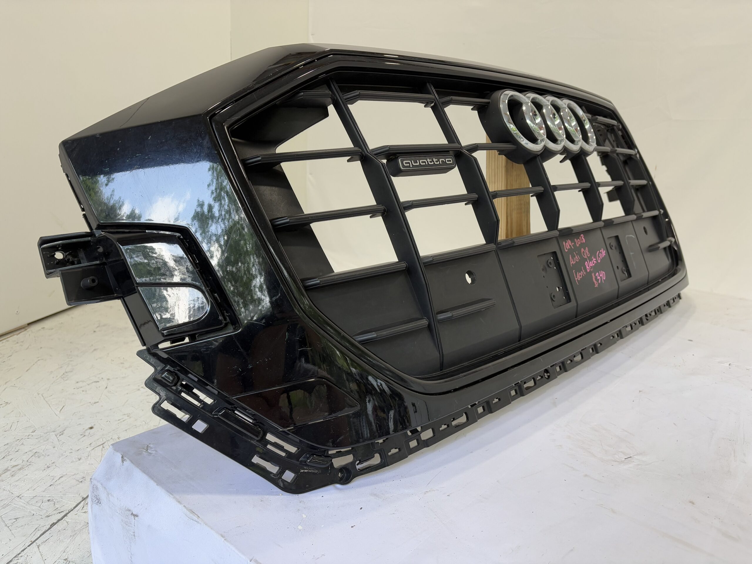2019-2023 Audi Q8 Grille