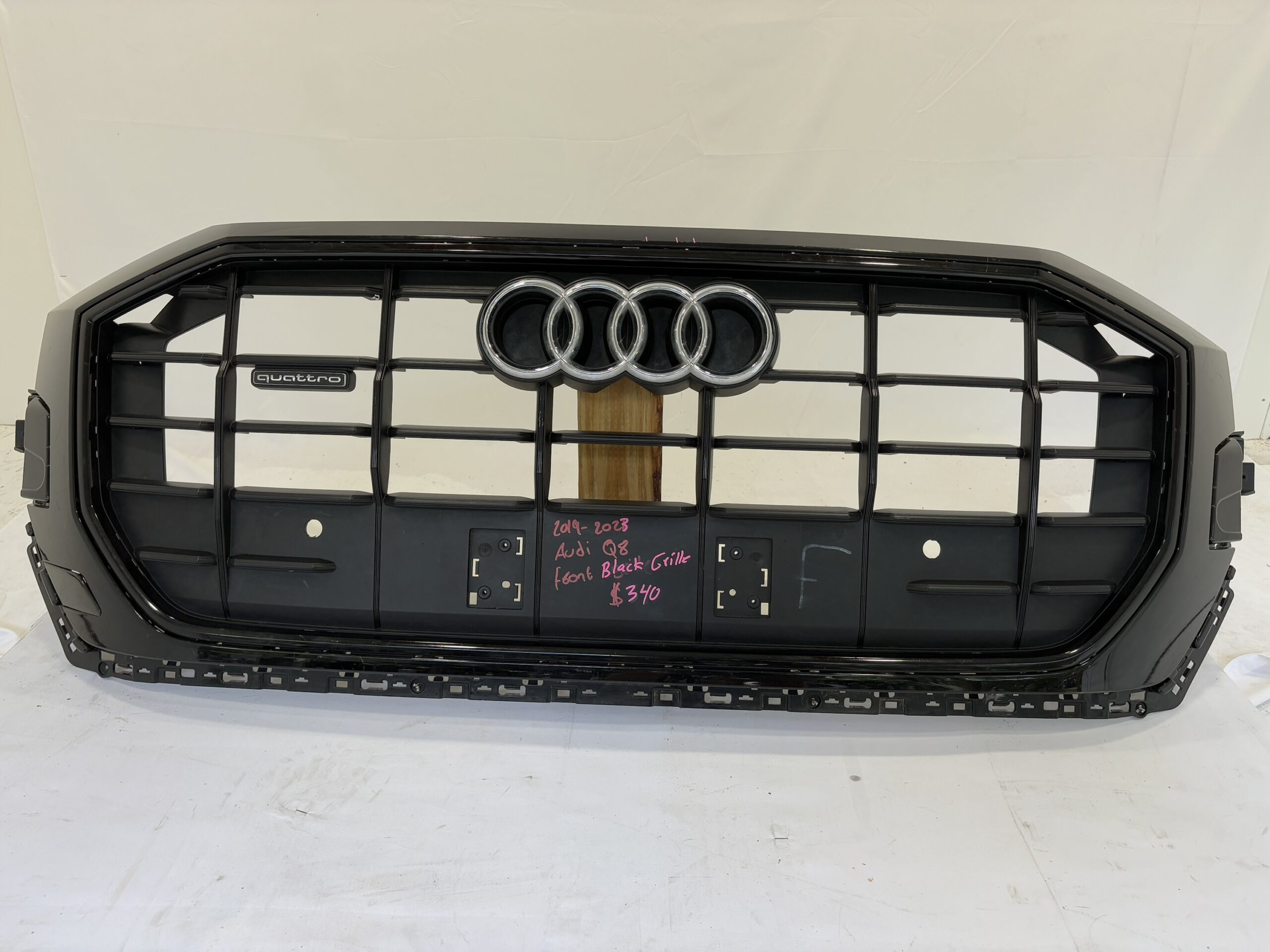 2019-2023 Audi Q8 Grille