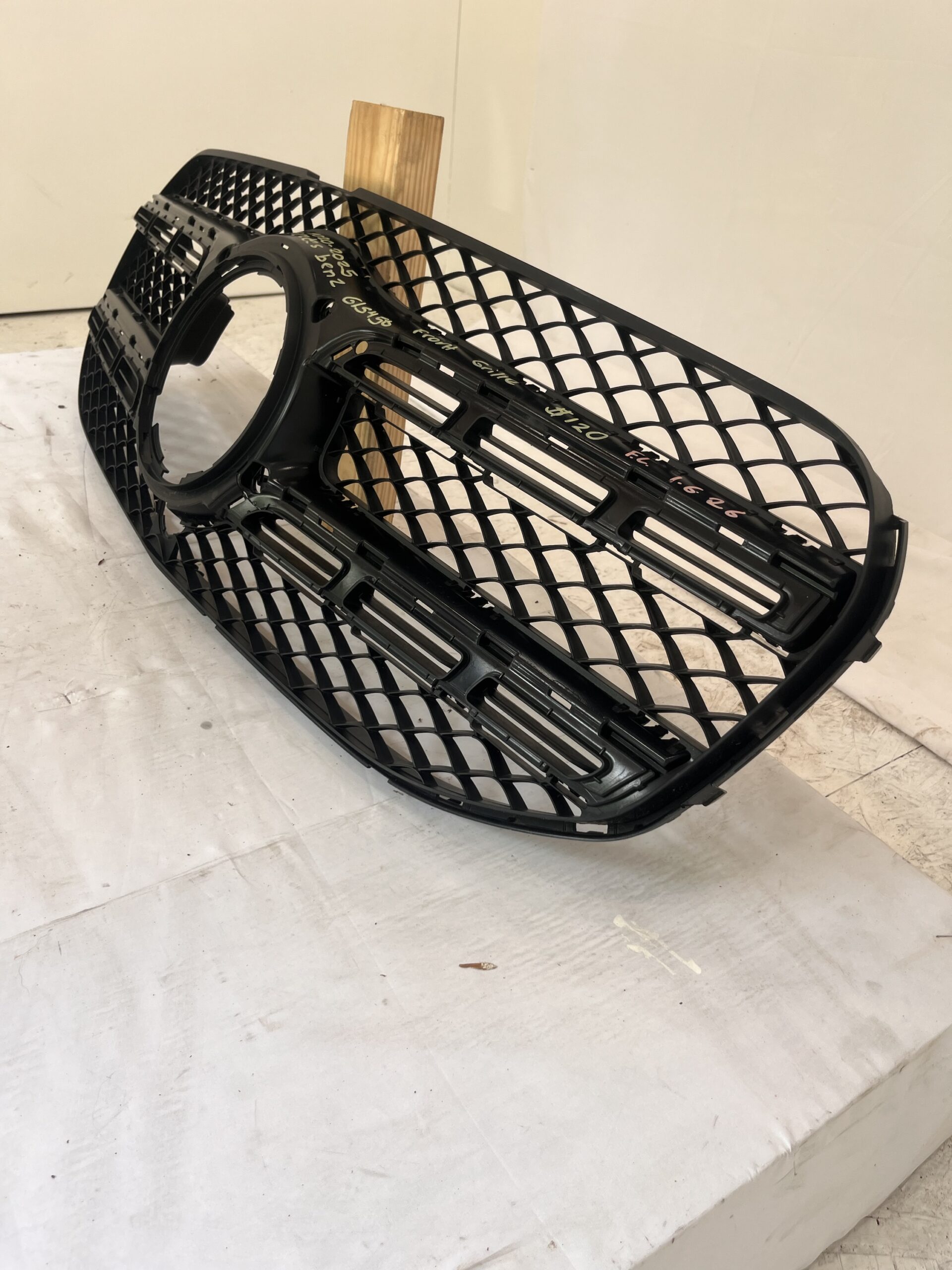 2022-2025 Mercedes Benz GLS450 Grille
