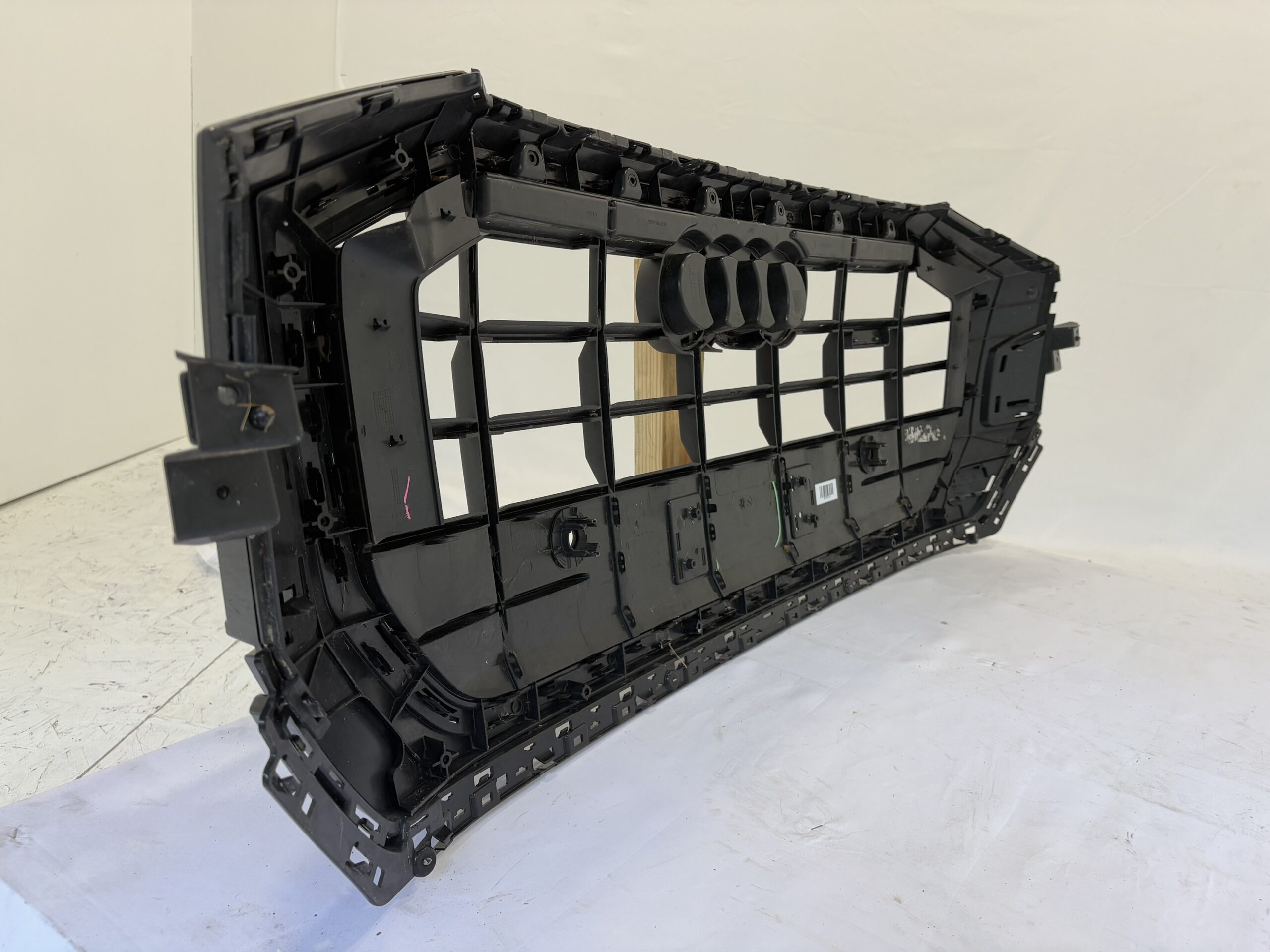 2019-2023 Audi Q8 Grille