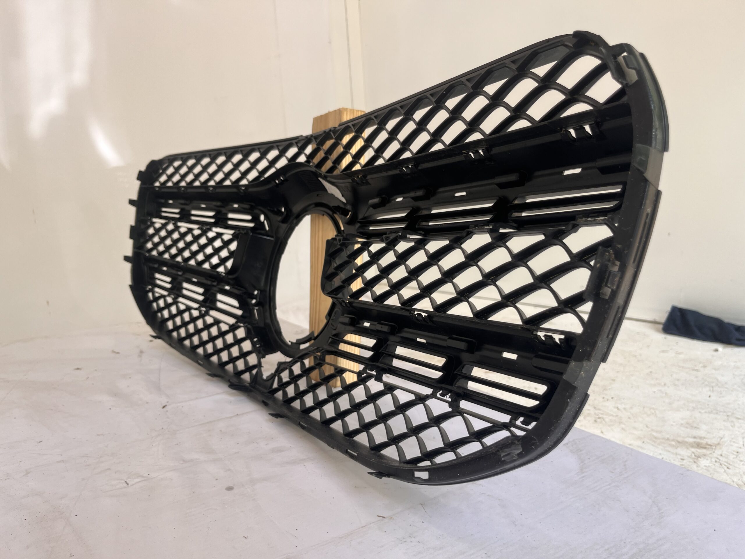2022-2025 Mercedes Benz GLS450 Grille