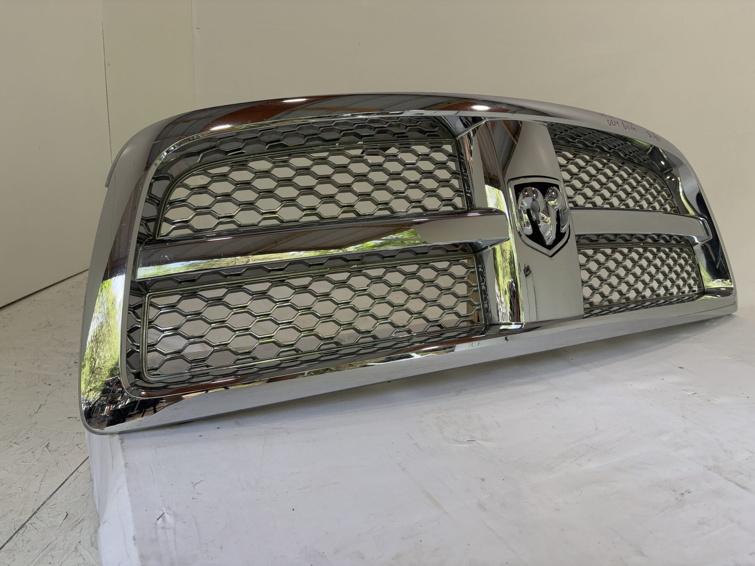 2009-2012 Dodge Ram 1500 Grille